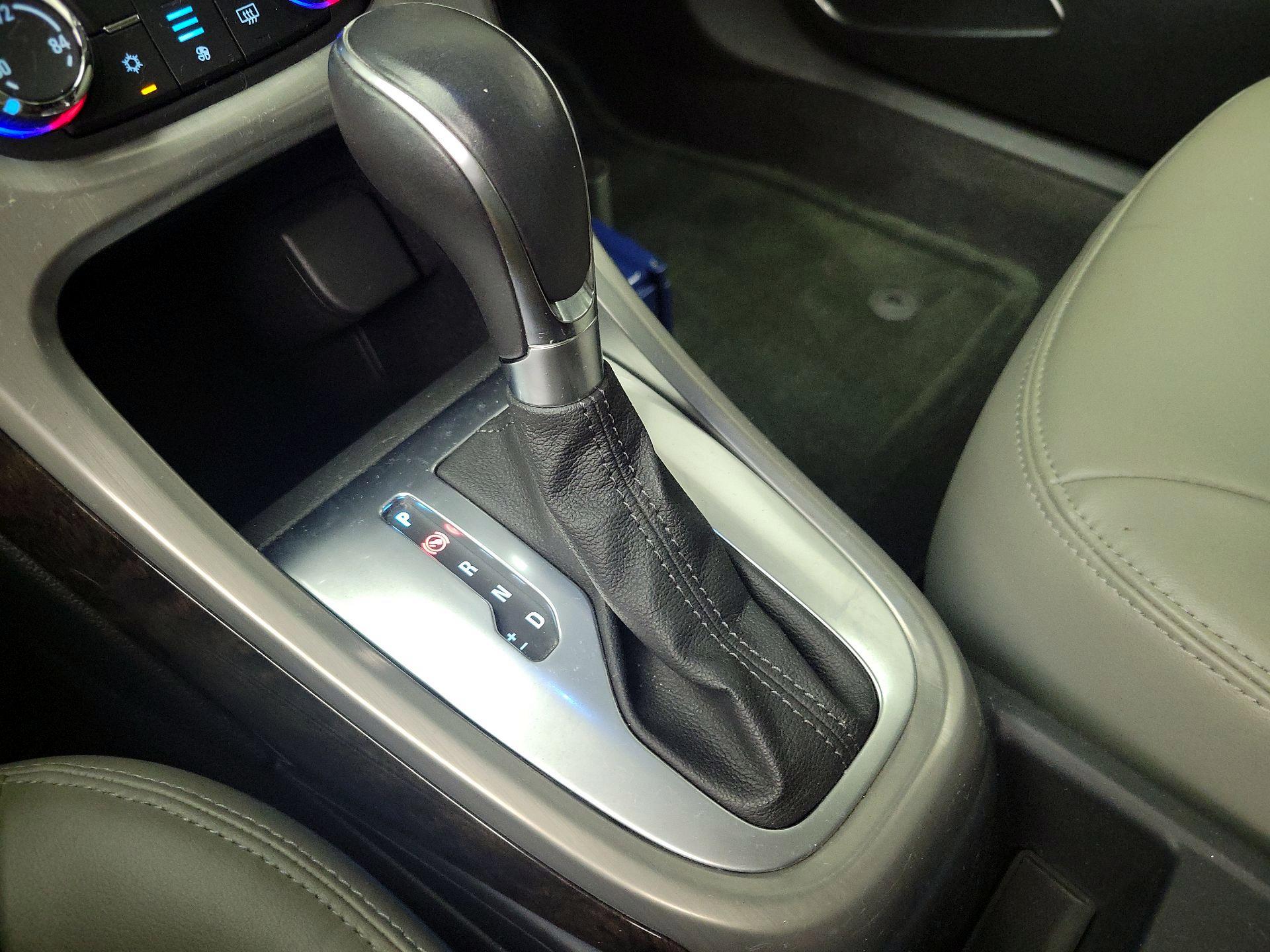 Thumbnail: 2015 Buick Verano - 17