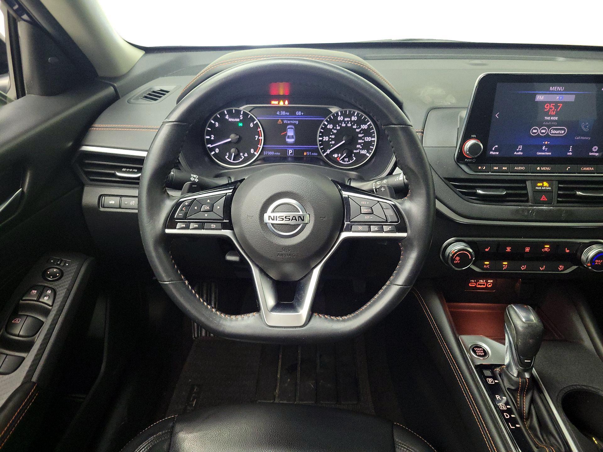 Thumbnail: 2020 Nissan Altima - 10
