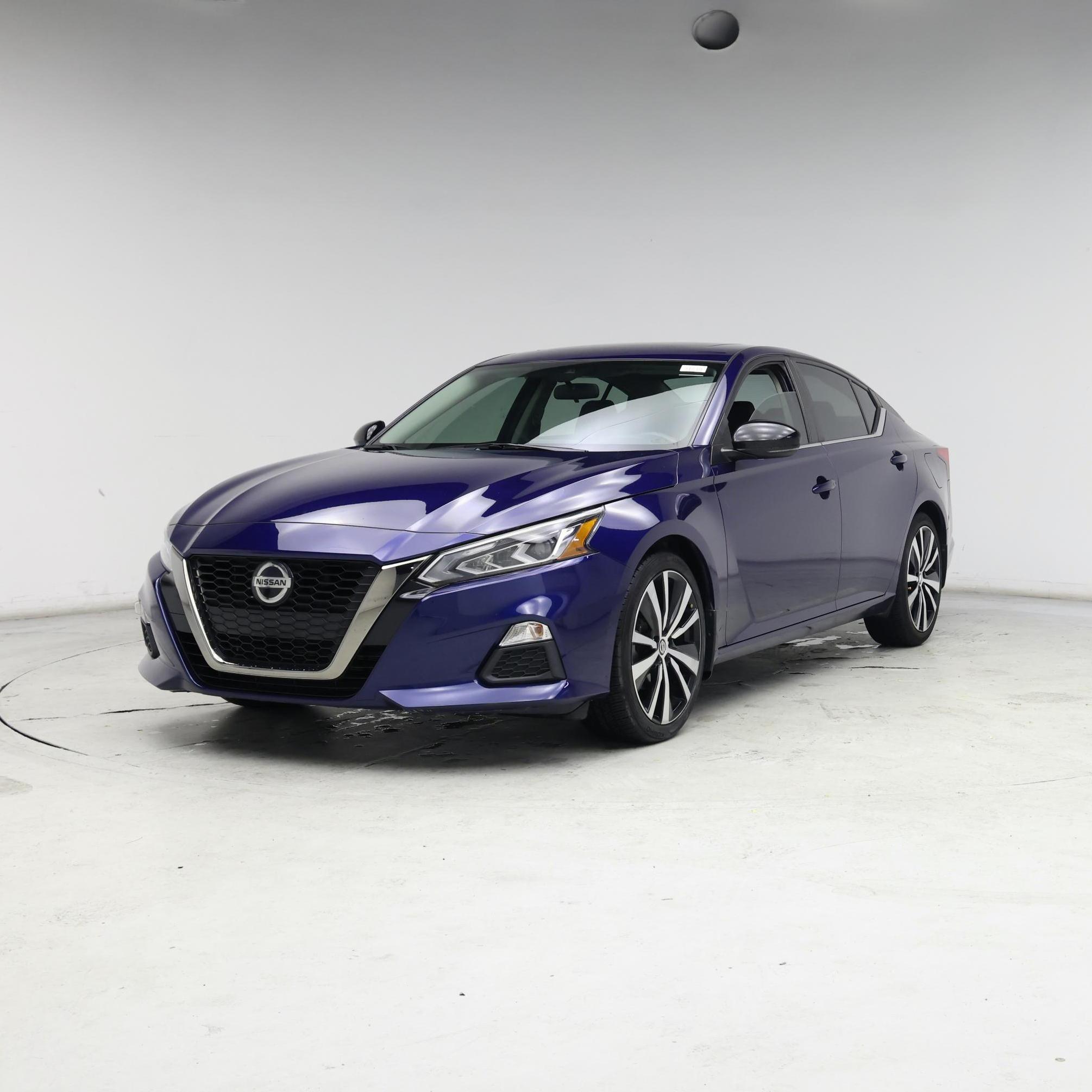 Thumbnail: 2020 Nissan Altima - 4