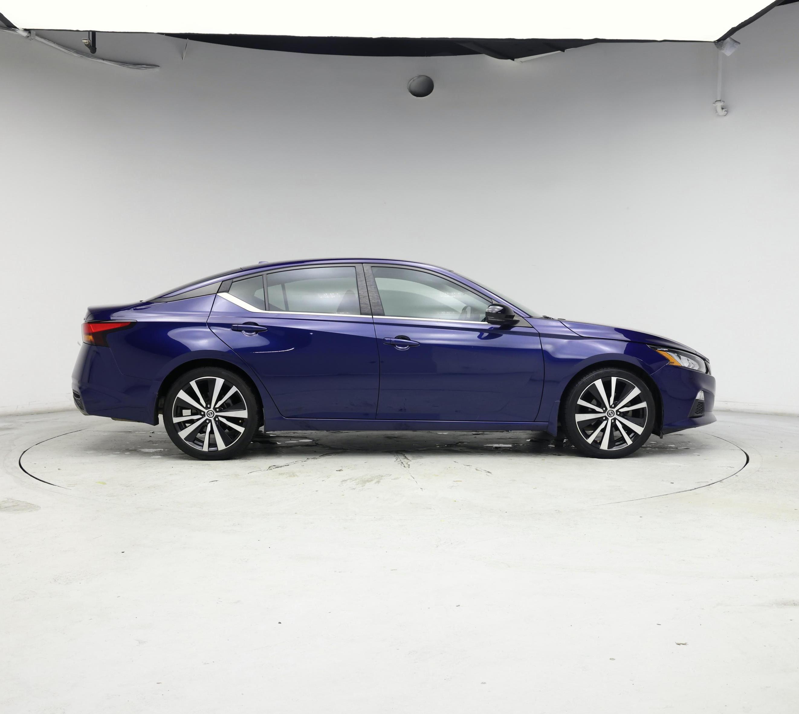 Thumbnail: 2020 Nissan Altima - 7