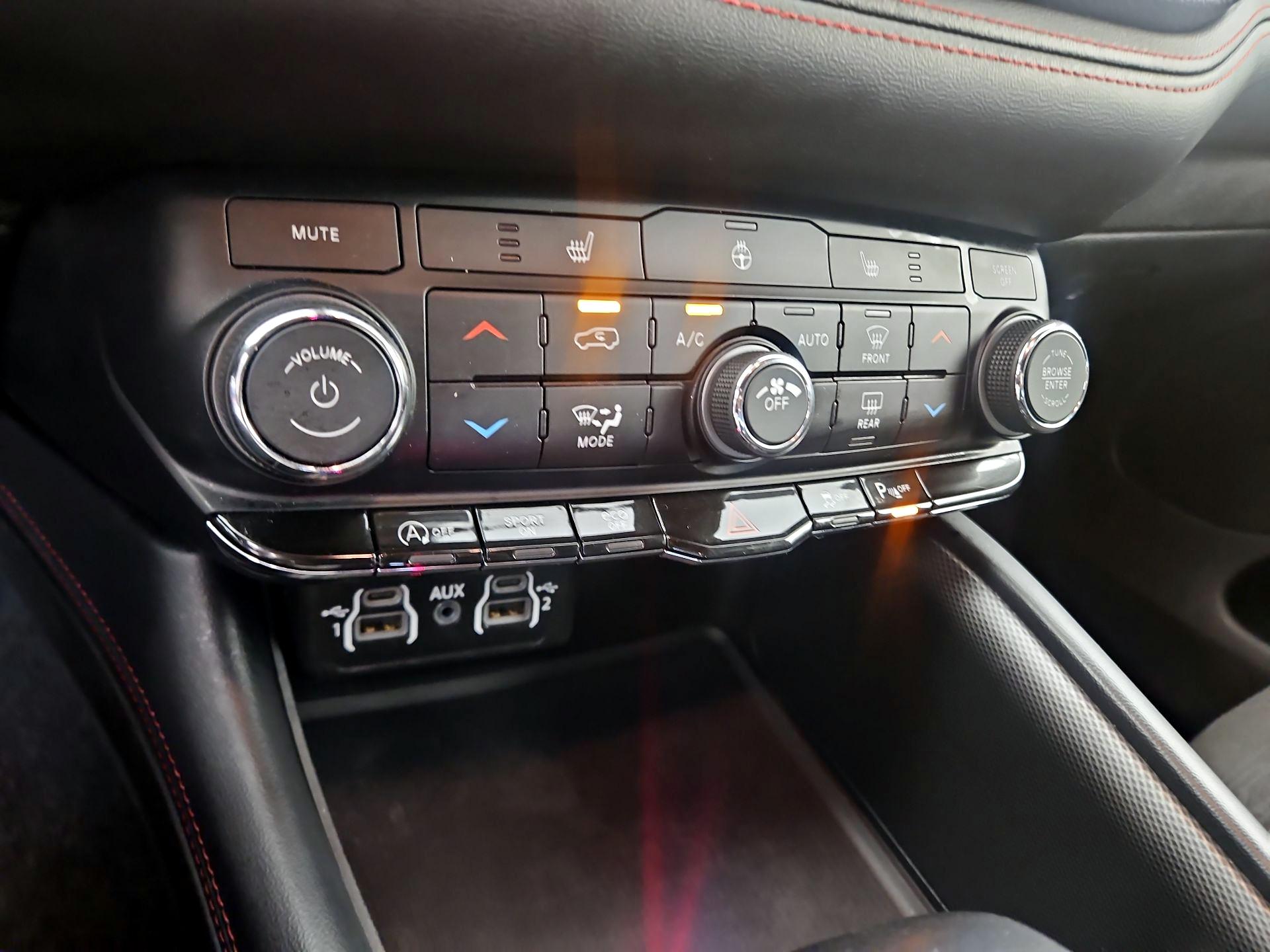 Thumbnail: 2023 Dodge Durango - 16
