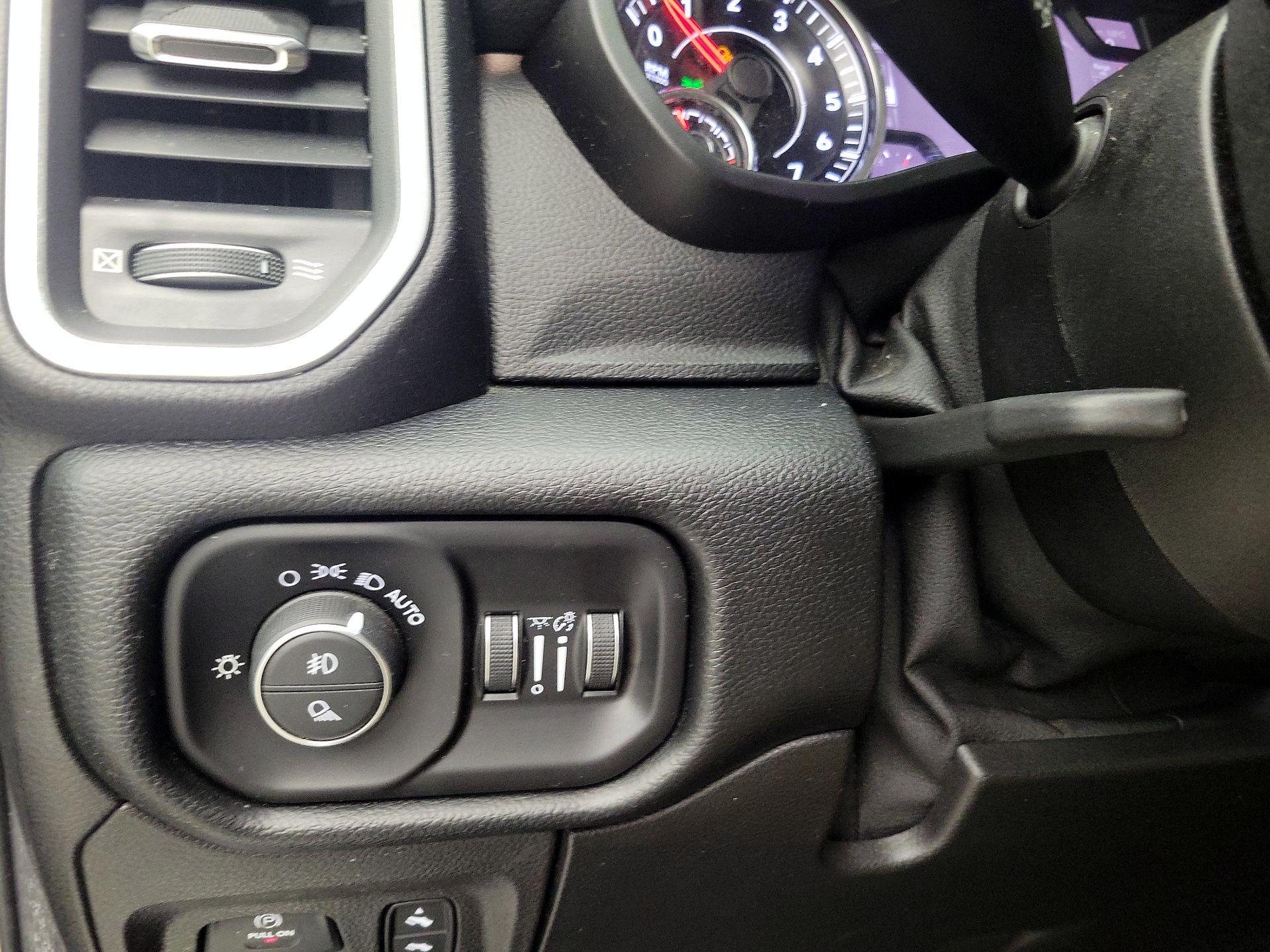 Thumbnail: 2019 RAM 1500 - 13