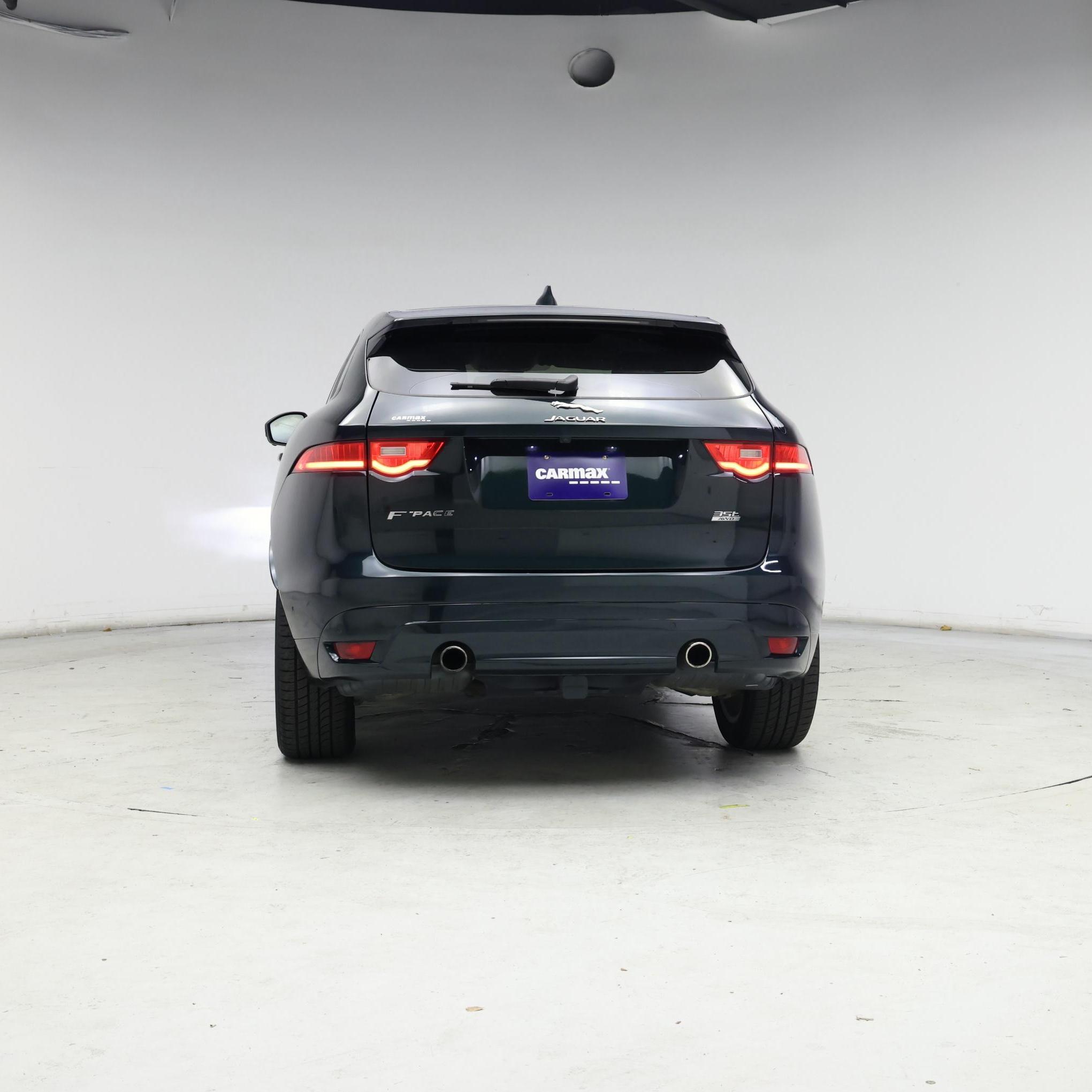 Thumbnail: 2017 Jaguar F-Pace - 6