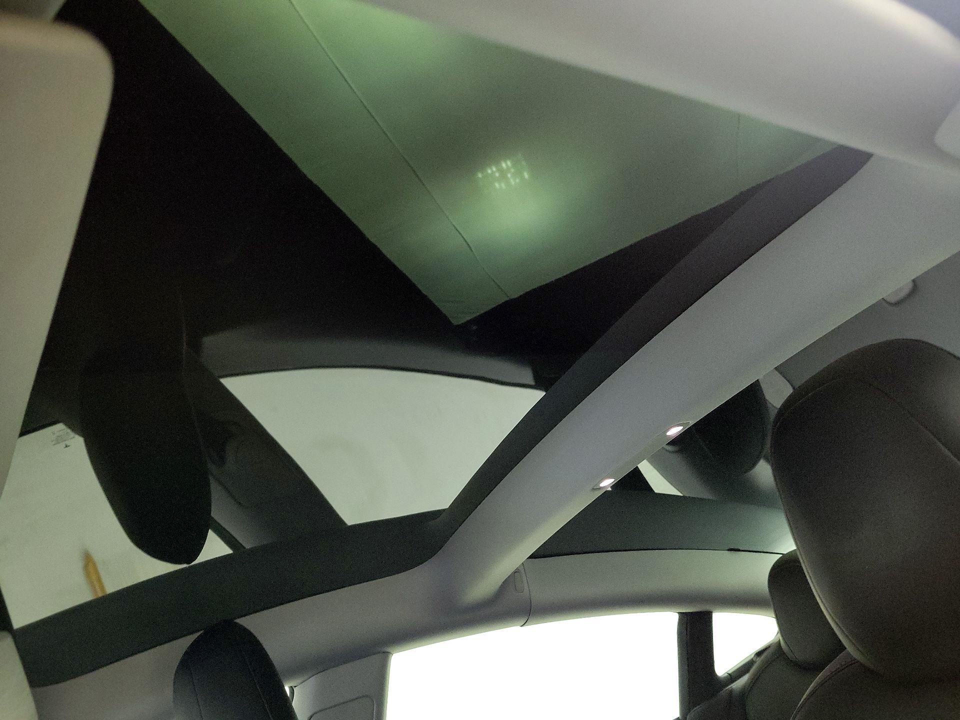 Thumbnail: 2021 Tesla Model 3 - 19
