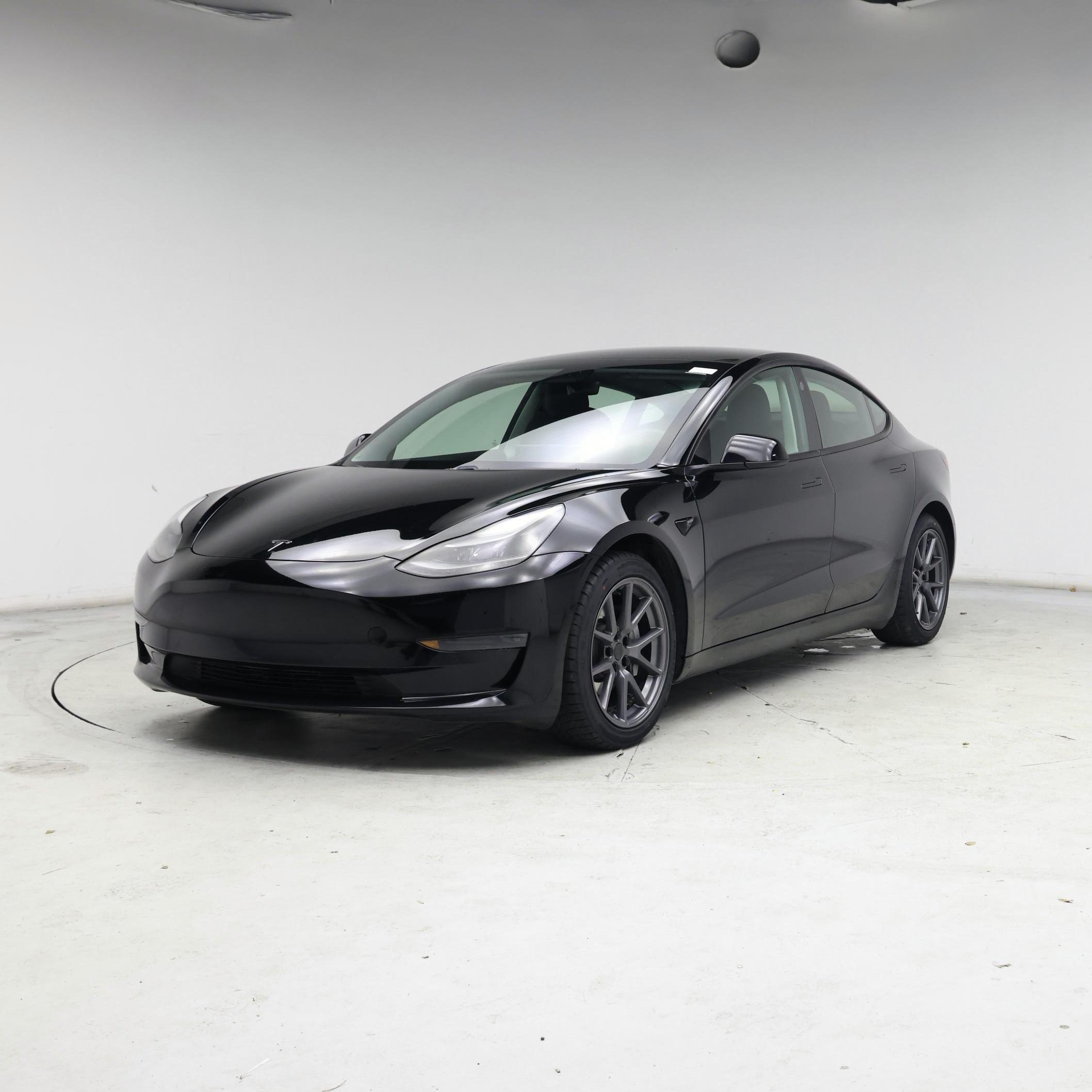 Thumbnail: 2021 Tesla Model 3 - 4