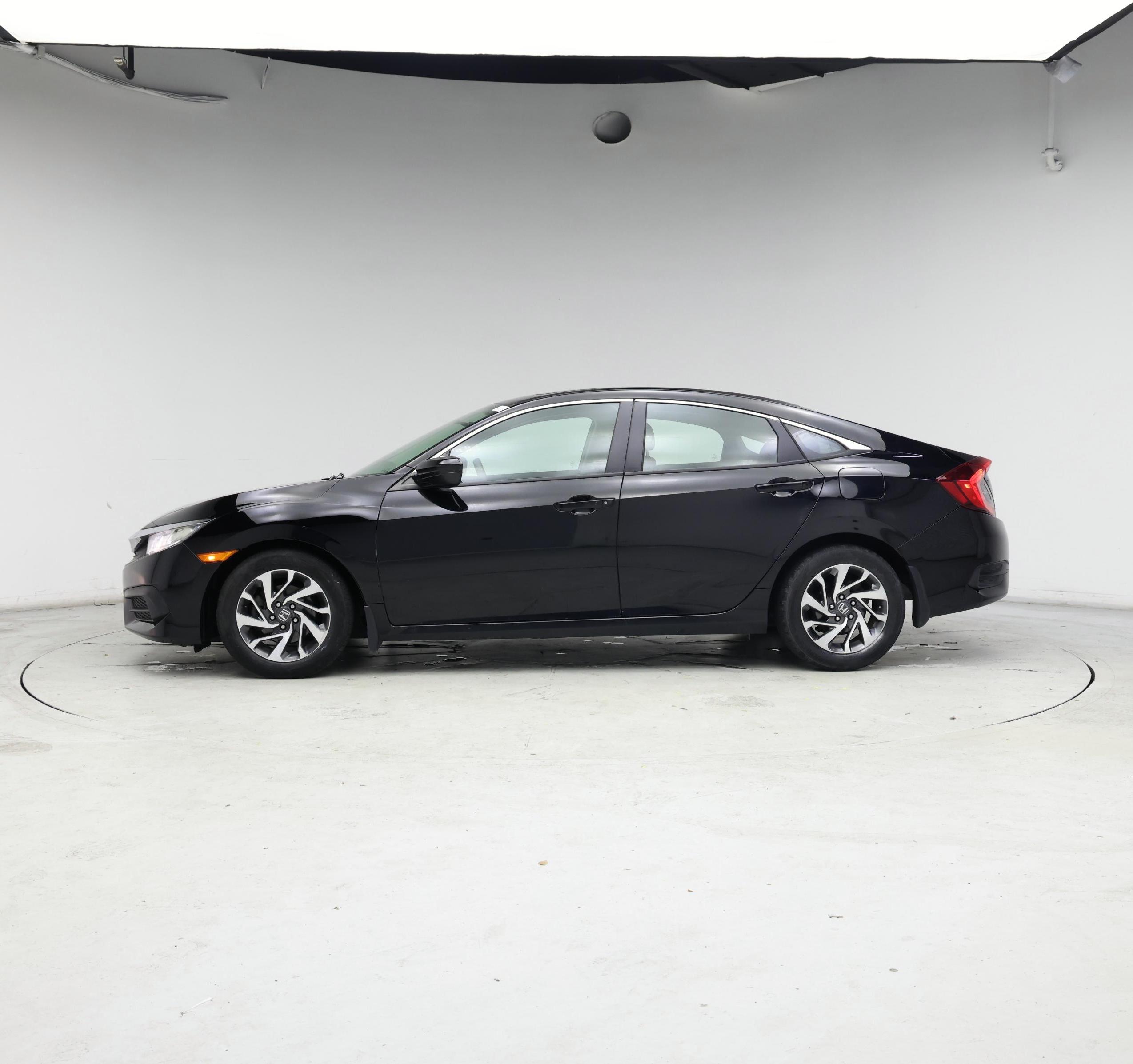 Thumbnail: 2016 Honda Civic - 3