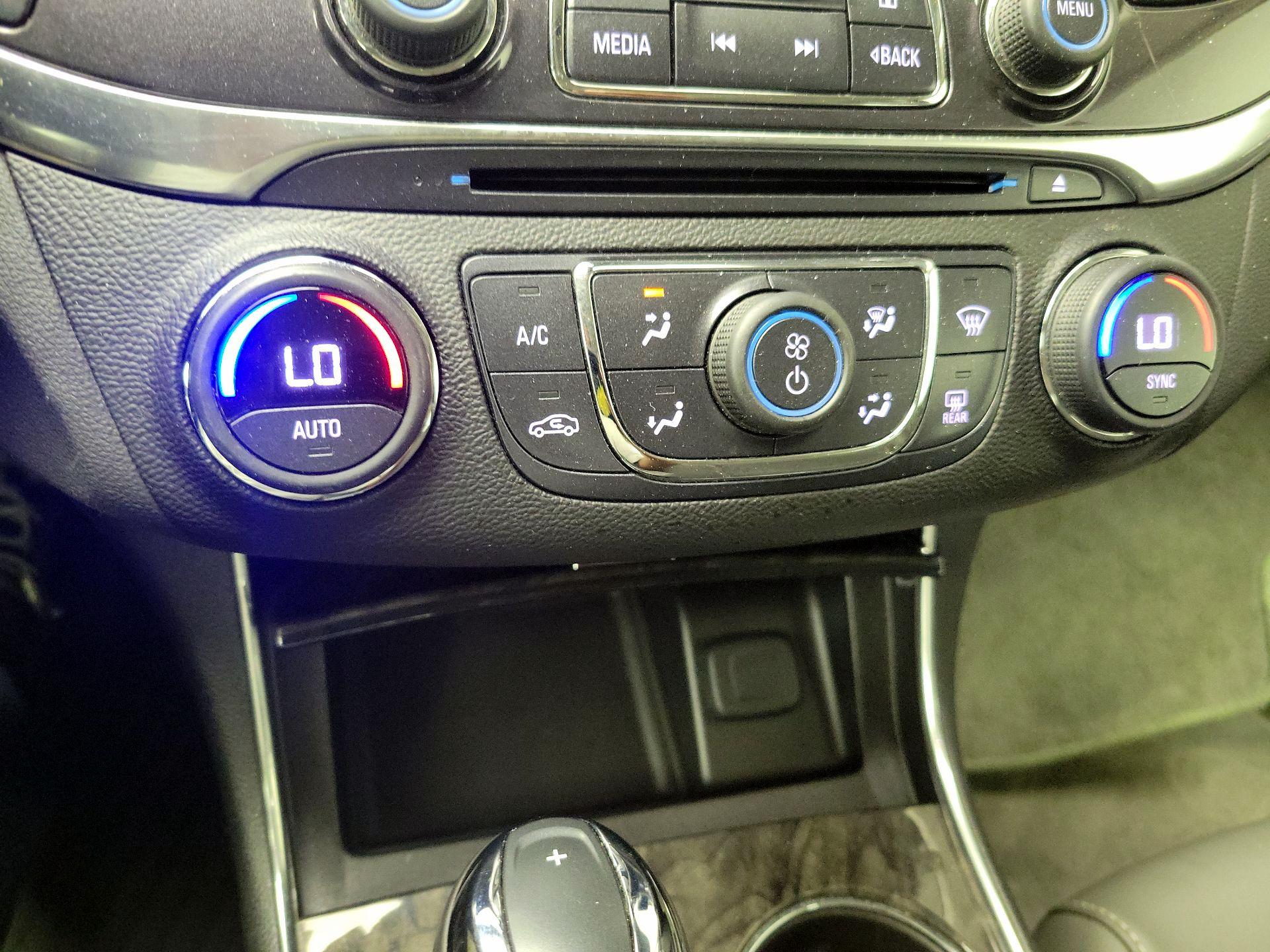 Thumbnail: 2015 Chevrolet Impala - 15