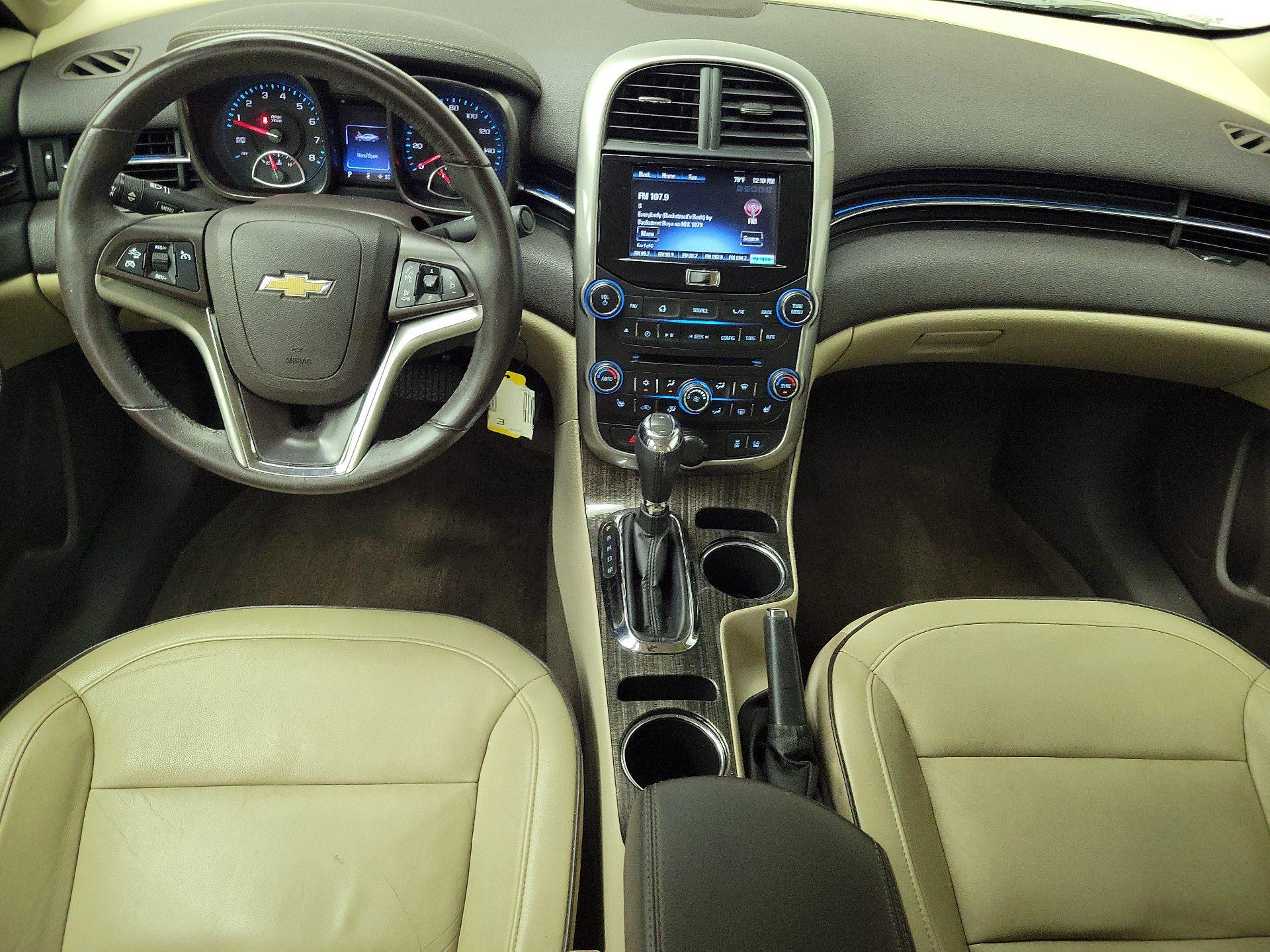 Thumbnail: 2014 Chevrolet Malibu - 9