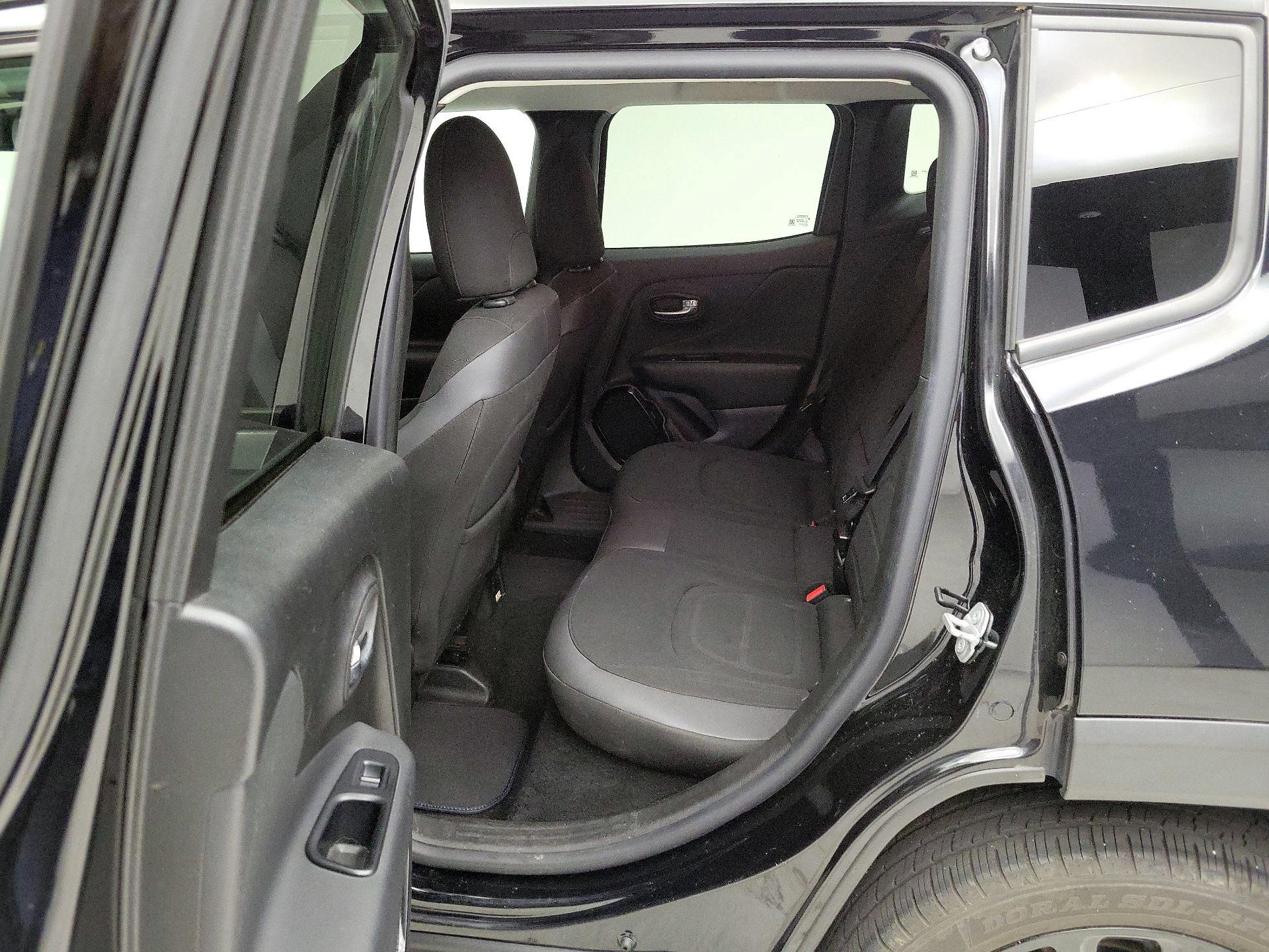 Thumbnail: 2017 Jeep Renegade - 20