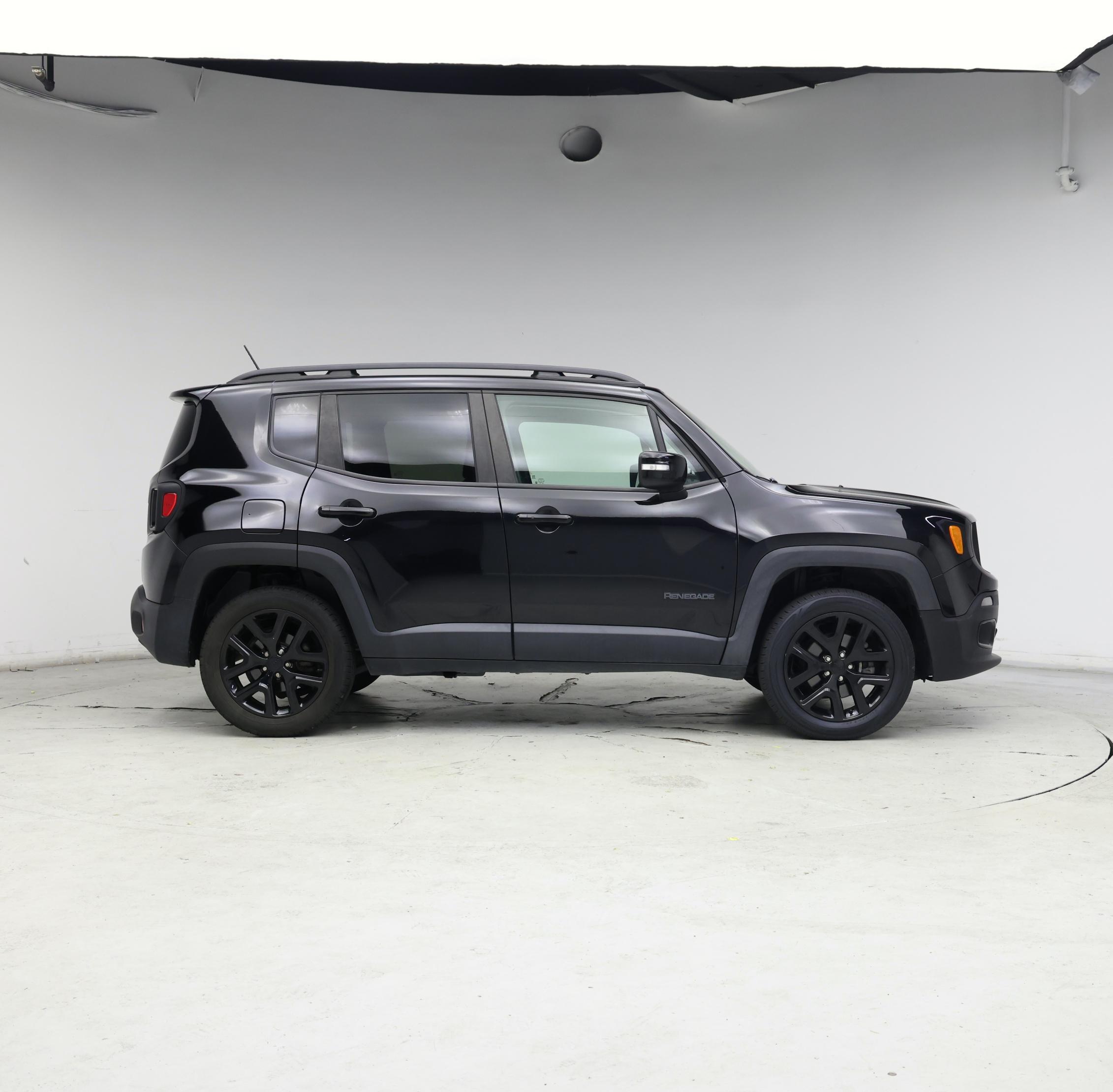 Thumbnail: 2017 Jeep Renegade - 7