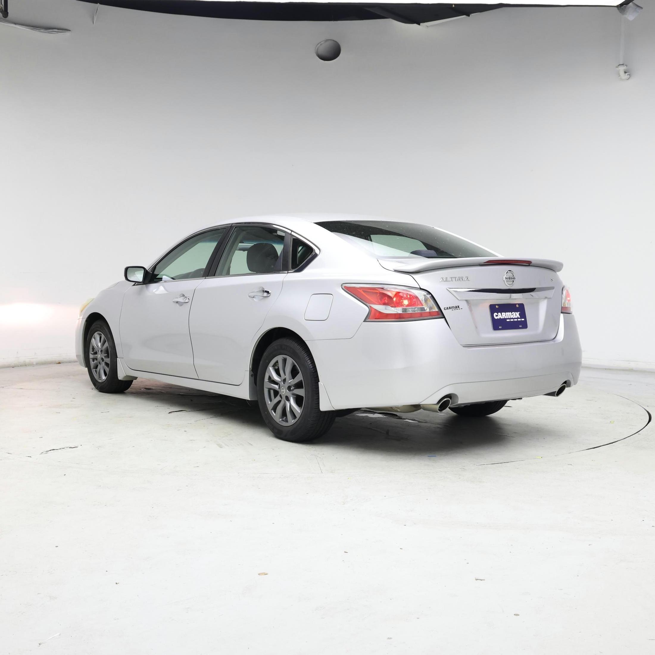 Thumbnail: 2015 Nissan Altima - 2