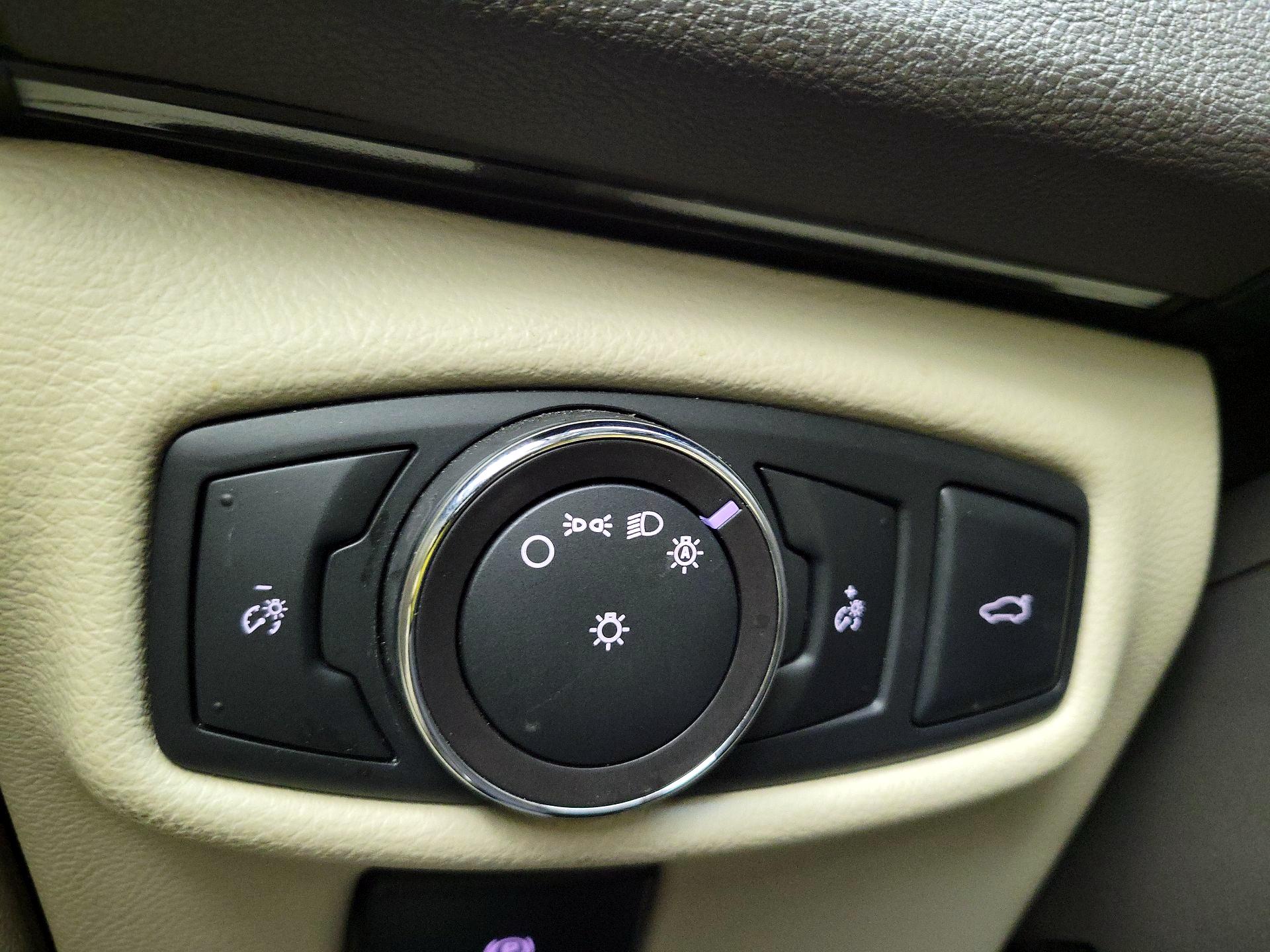 Thumbnail: 2017 Lincoln MKZ - 13