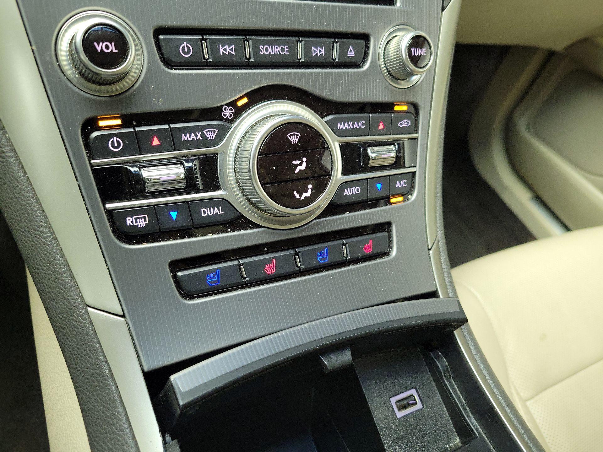 Thumbnail: 2017 Lincoln MKZ - 17