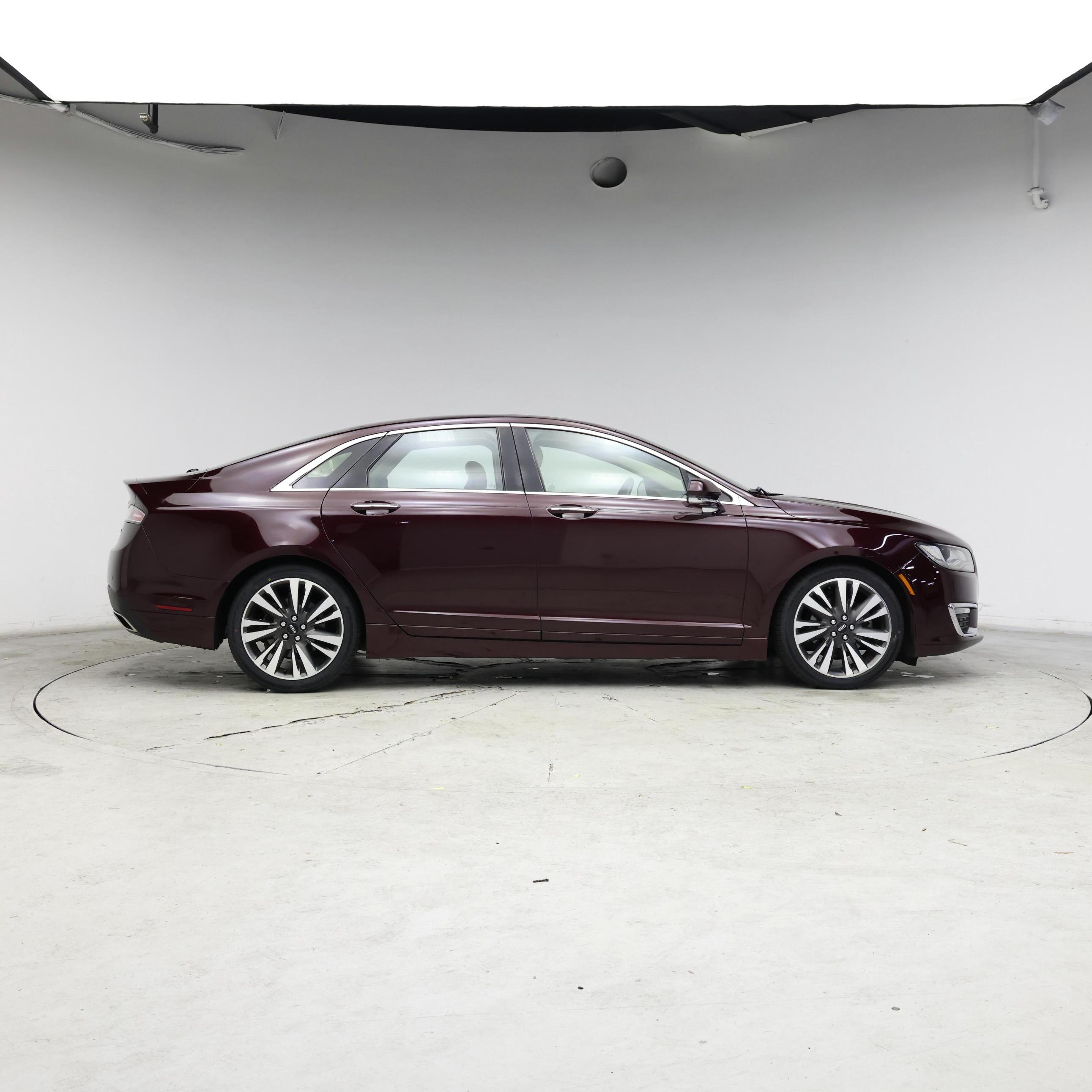 Thumbnail: 2017 Lincoln MKZ - 7