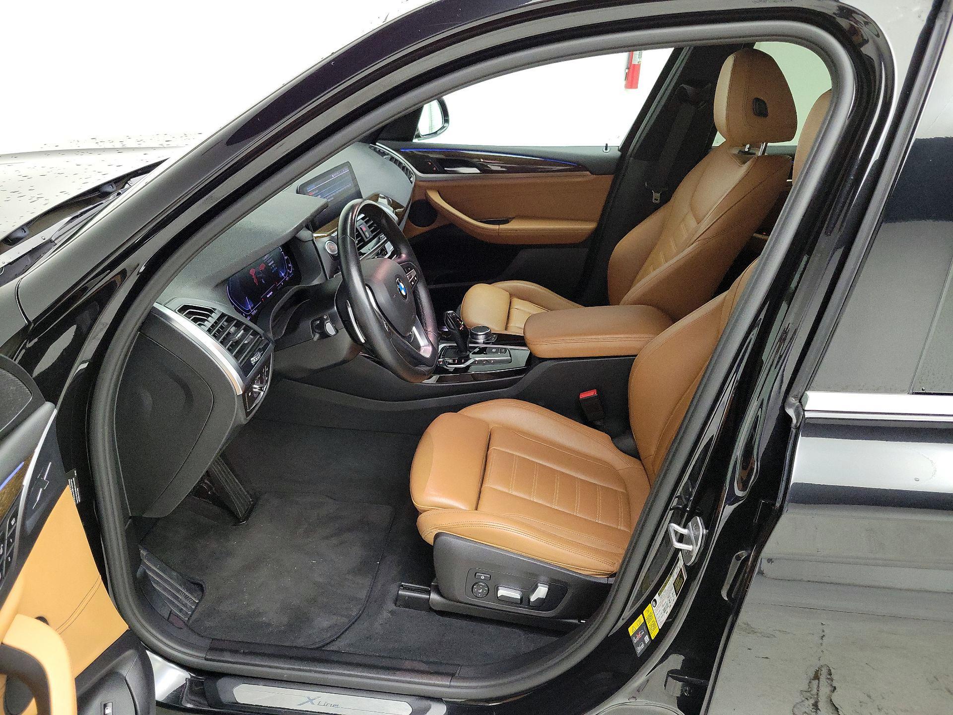 Thumbnail: 2021 BMW X3 - 11