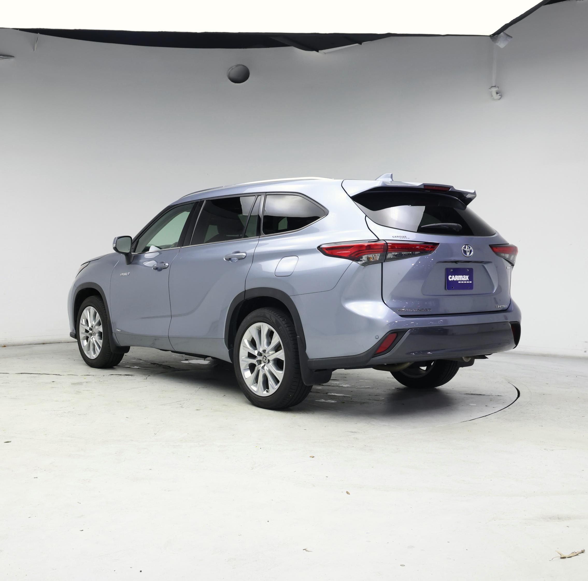 Thumbnail: 2021 Toyota Highlander - 2