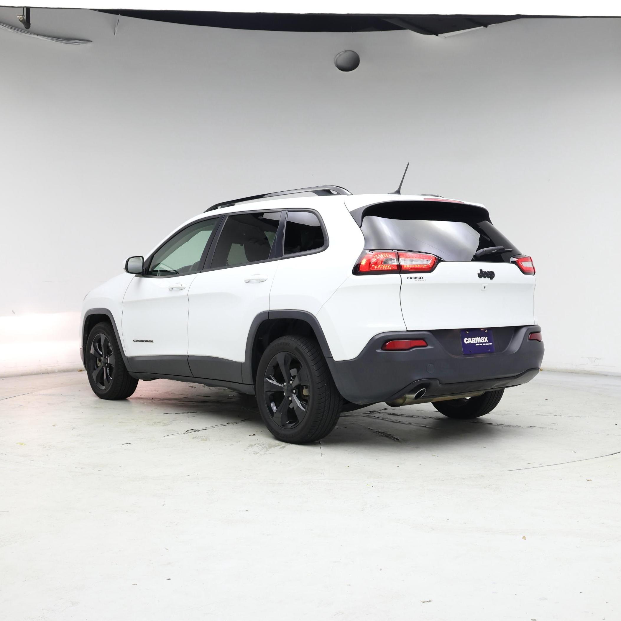 Thumbnail: 2015 Jeep Cherokee - 2