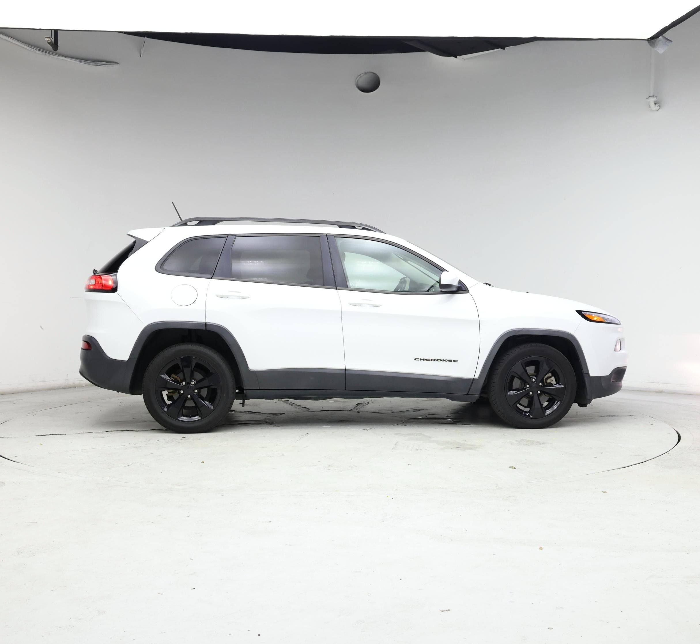 Thumbnail: 2015 Jeep Cherokee - 7