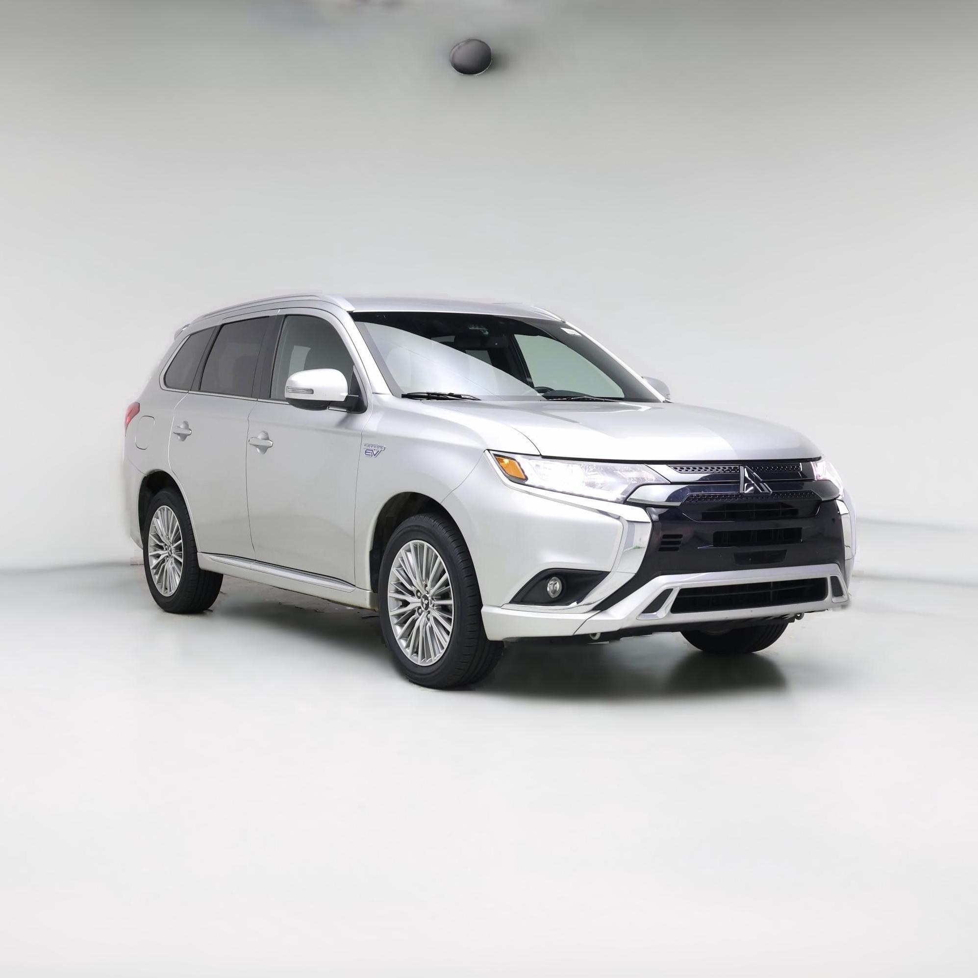 Thumbnail: 2022 Mitsubishi Outlander - 1