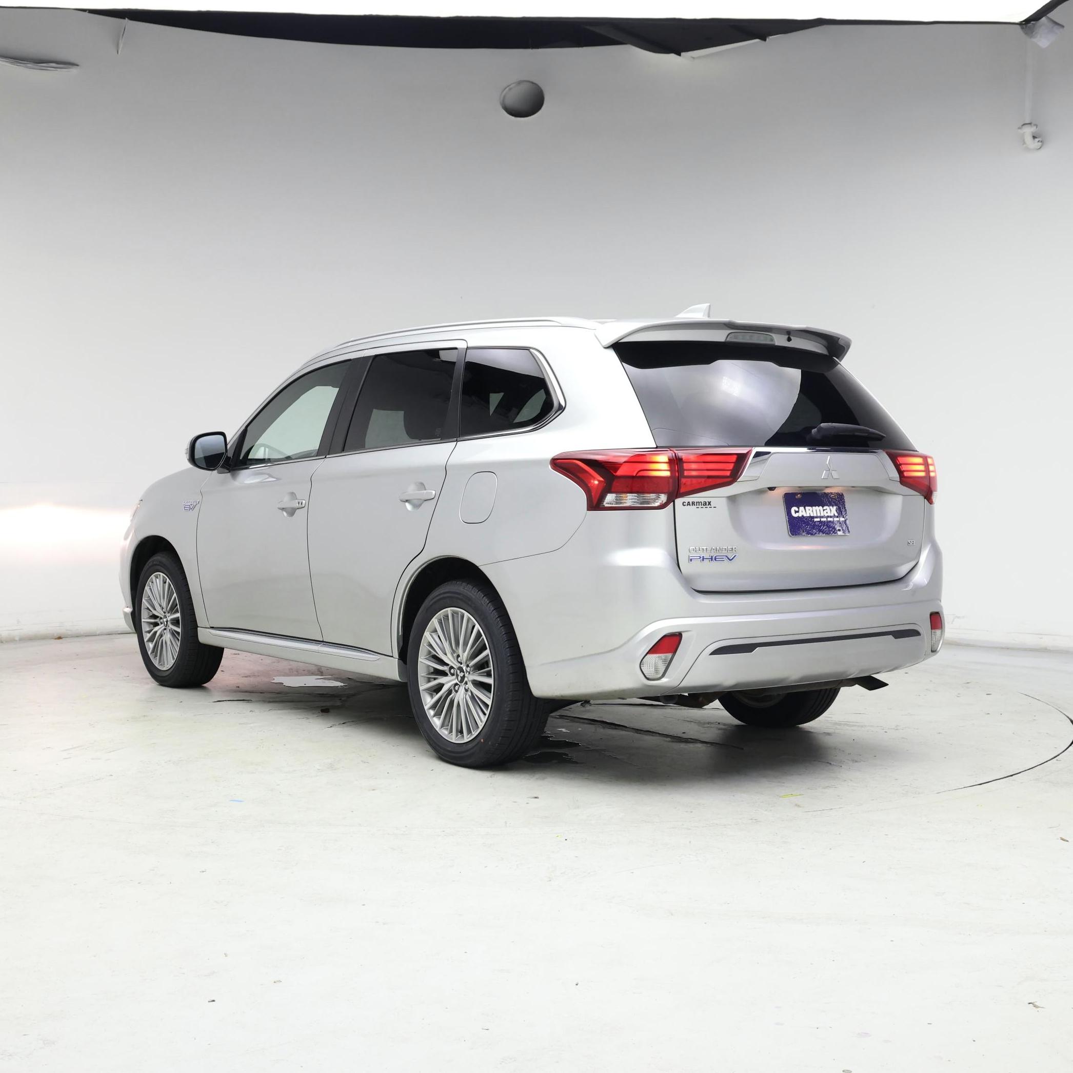 Thumbnail: 2022 Mitsubishi Outlander - 2