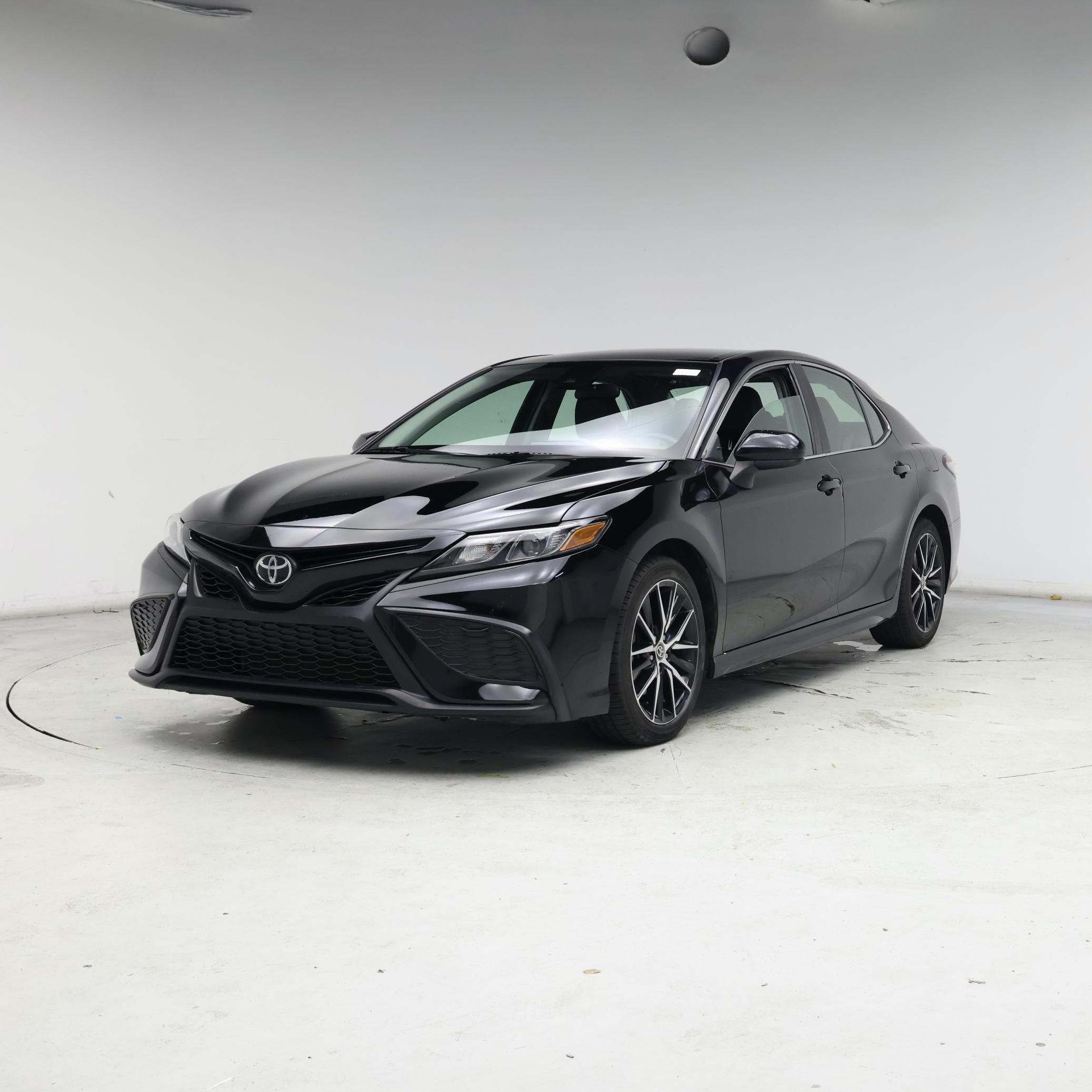Thumbnail: 2021 Toyota Camry - 4