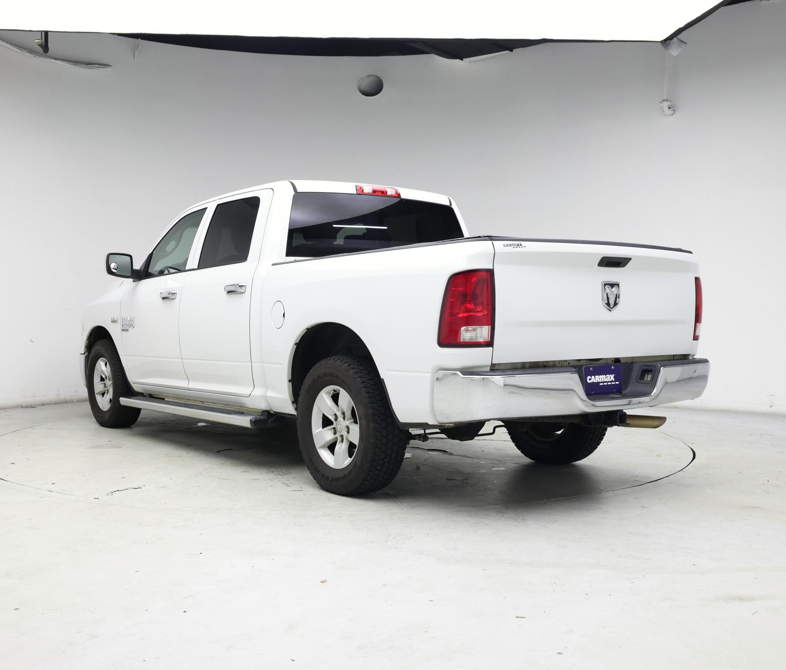 Thumbnail: 2020 RAM 1500 Classic - 2