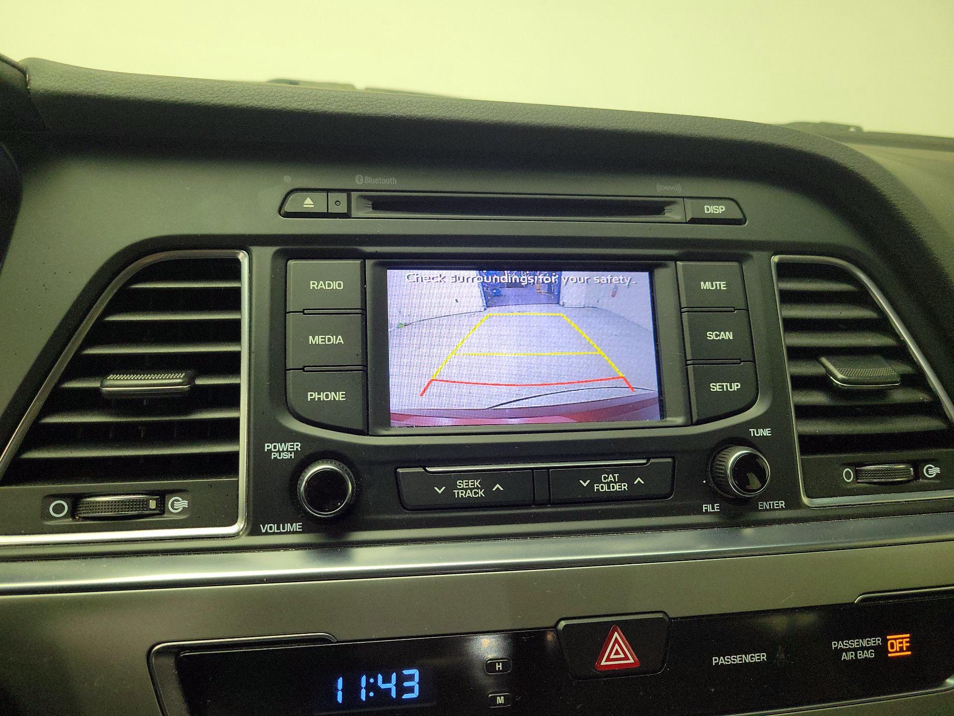 Thumbnail: 2015 Hyundai Sonata - 14