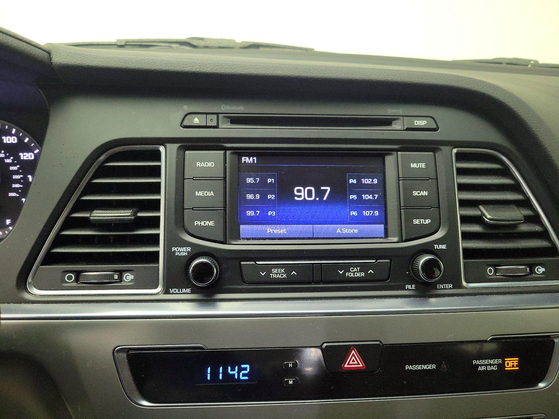 Thumbnail: 2015 Hyundai Sonata - 15