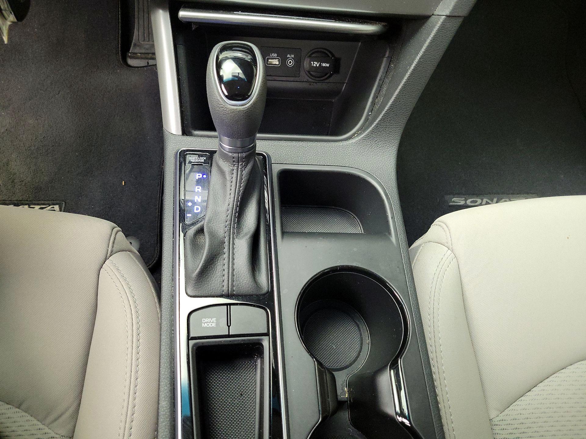 Thumbnail: 2015 Hyundai Sonata - 17