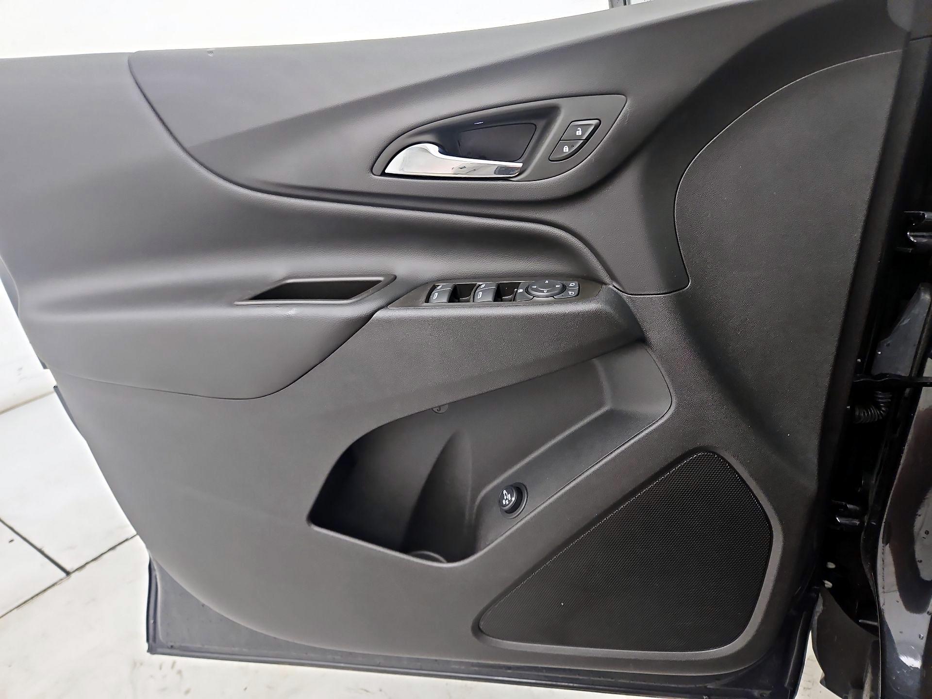 Thumbnail: 2023 Chevrolet Equinox - 12