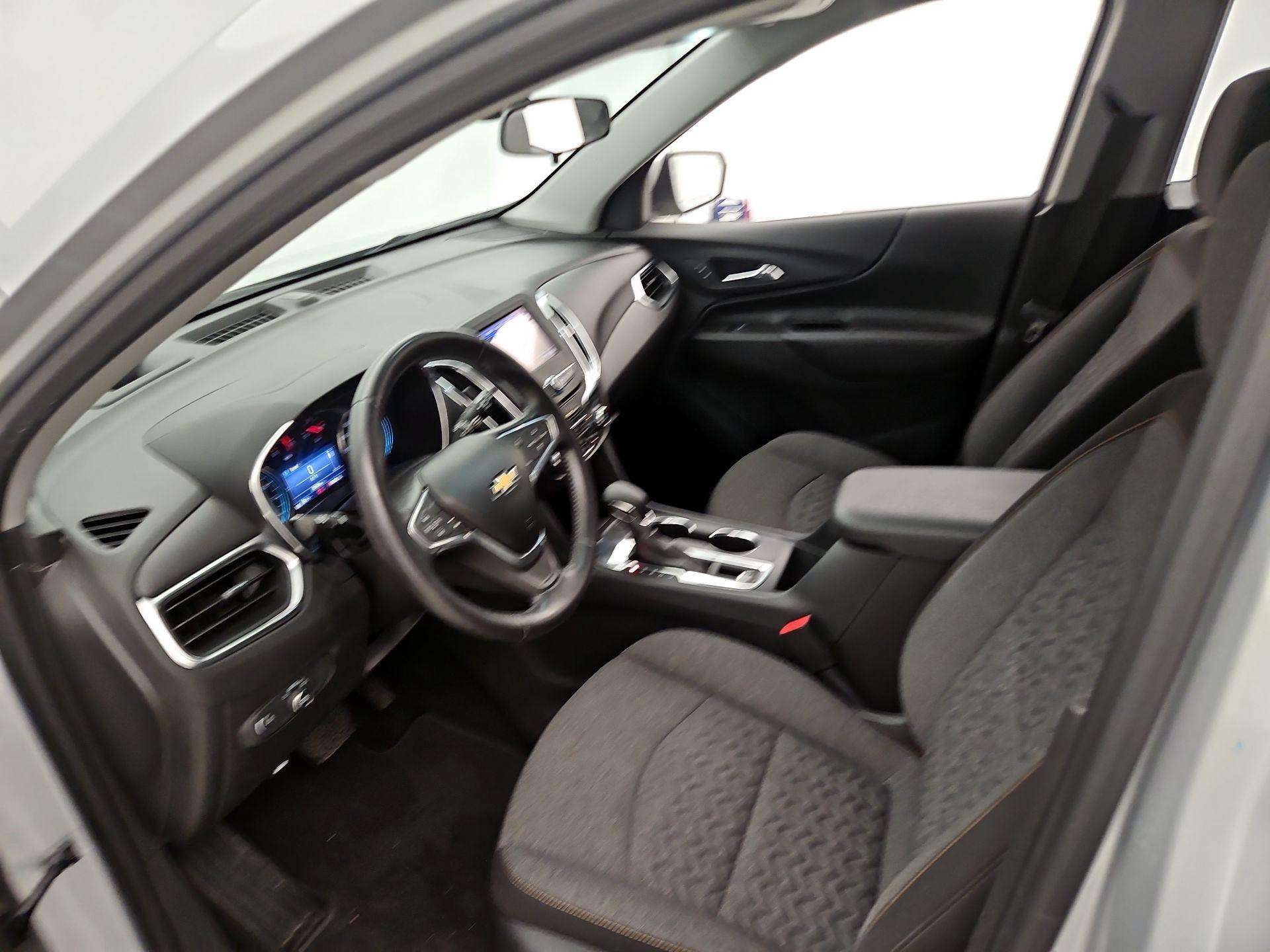 Thumbnail: 2022 Chevrolet Equinox - 11