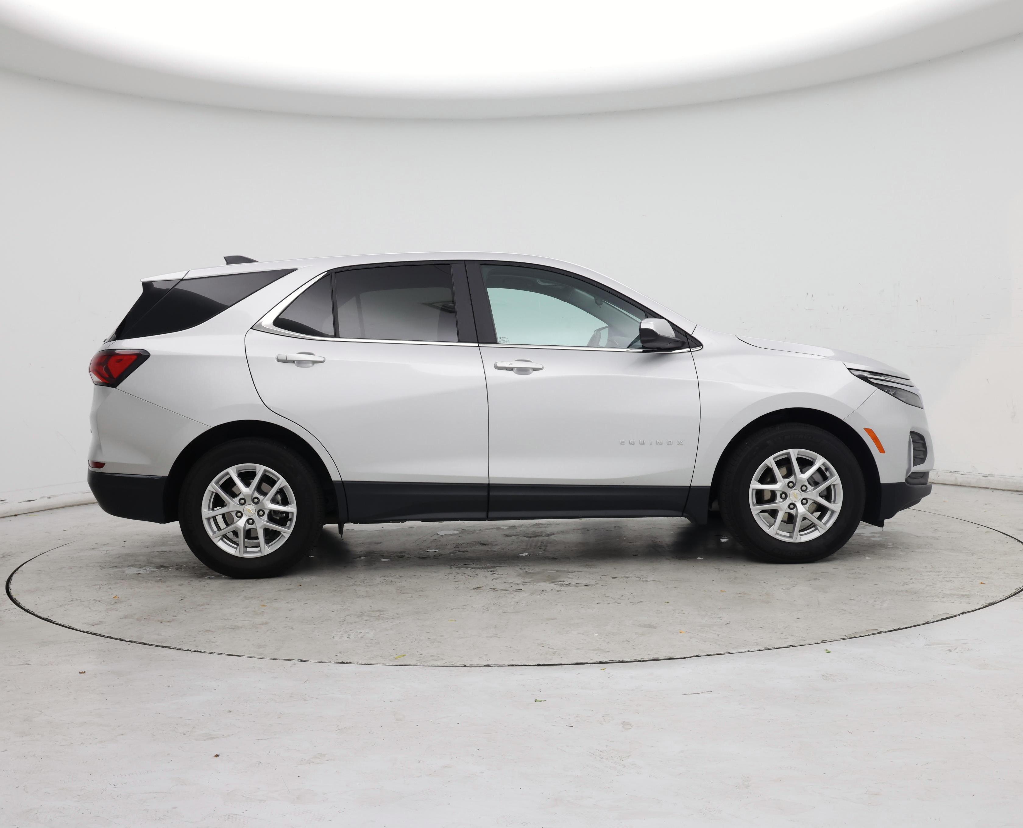 Thumbnail: 2022 Chevrolet Equinox - 7