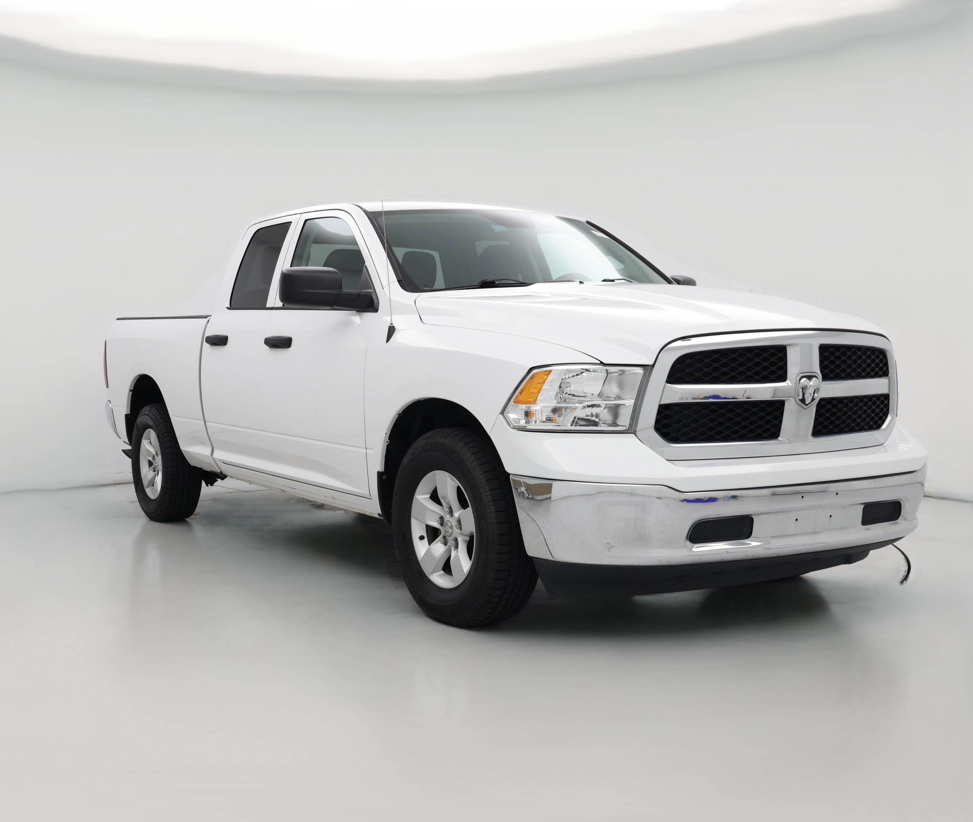 Thumbnail: 2021 RAM 1500 Classic - 1