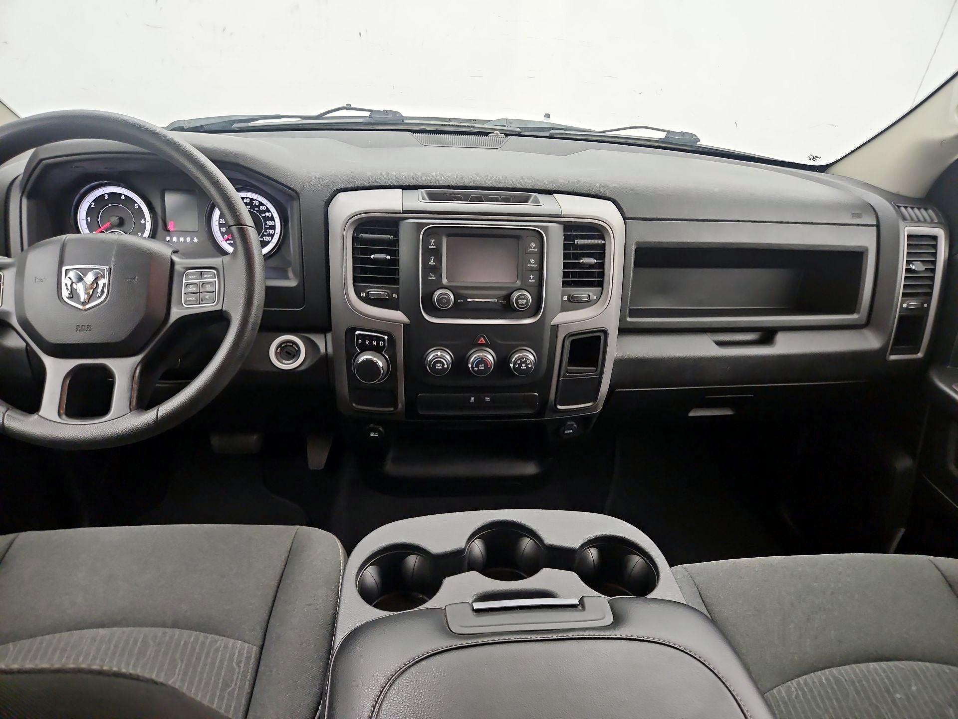 Thumbnail: 2021 RAM 1500 Classic - 9
