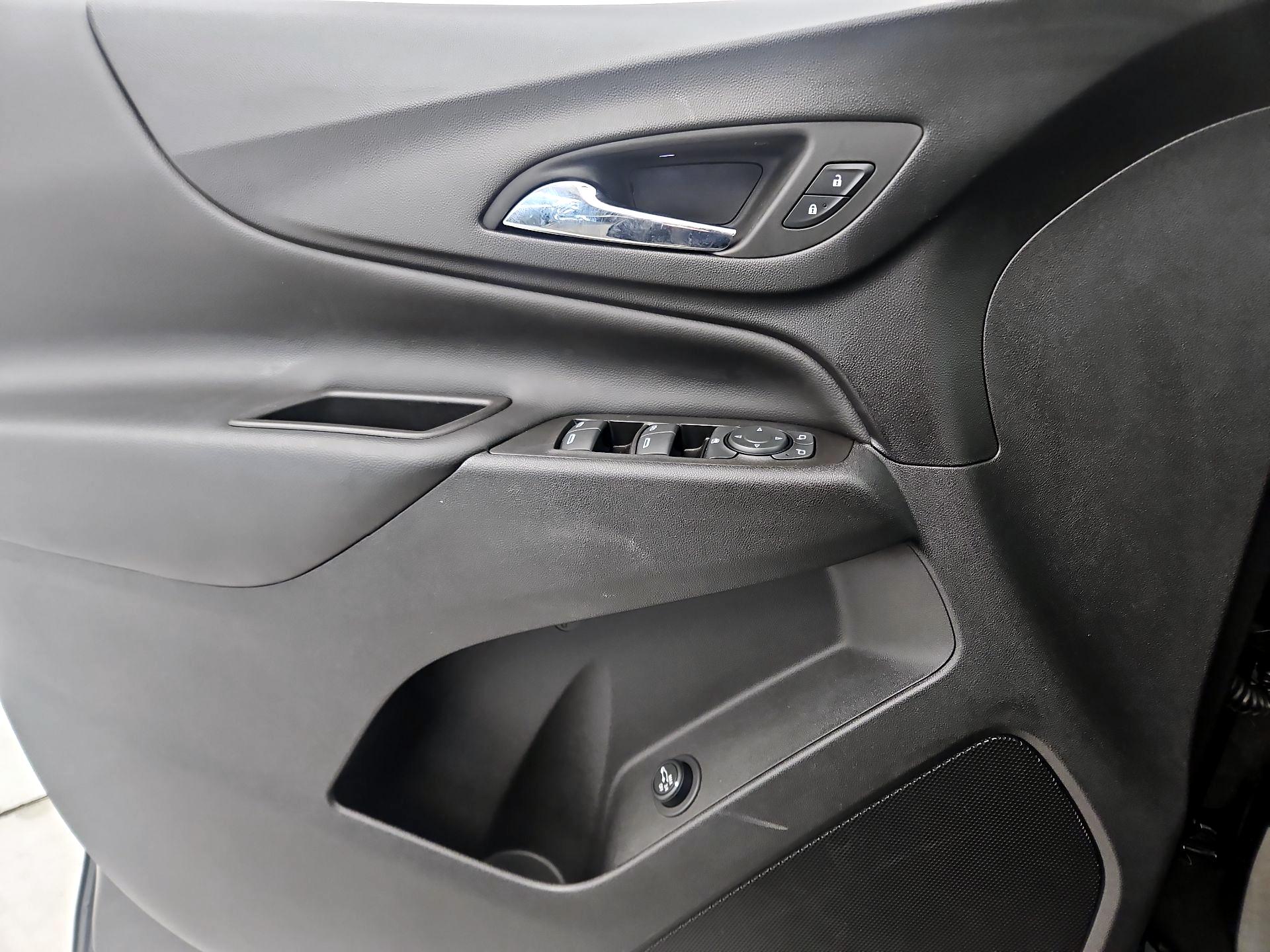 Thumbnail: 2022 Chevrolet Equinox - 12