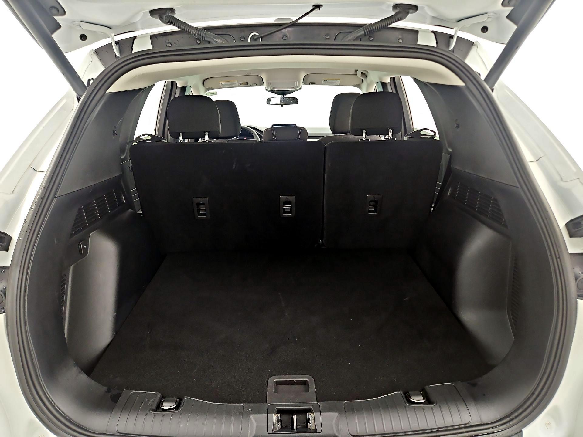 Thumbnail: 2023 Ford Escape - 20