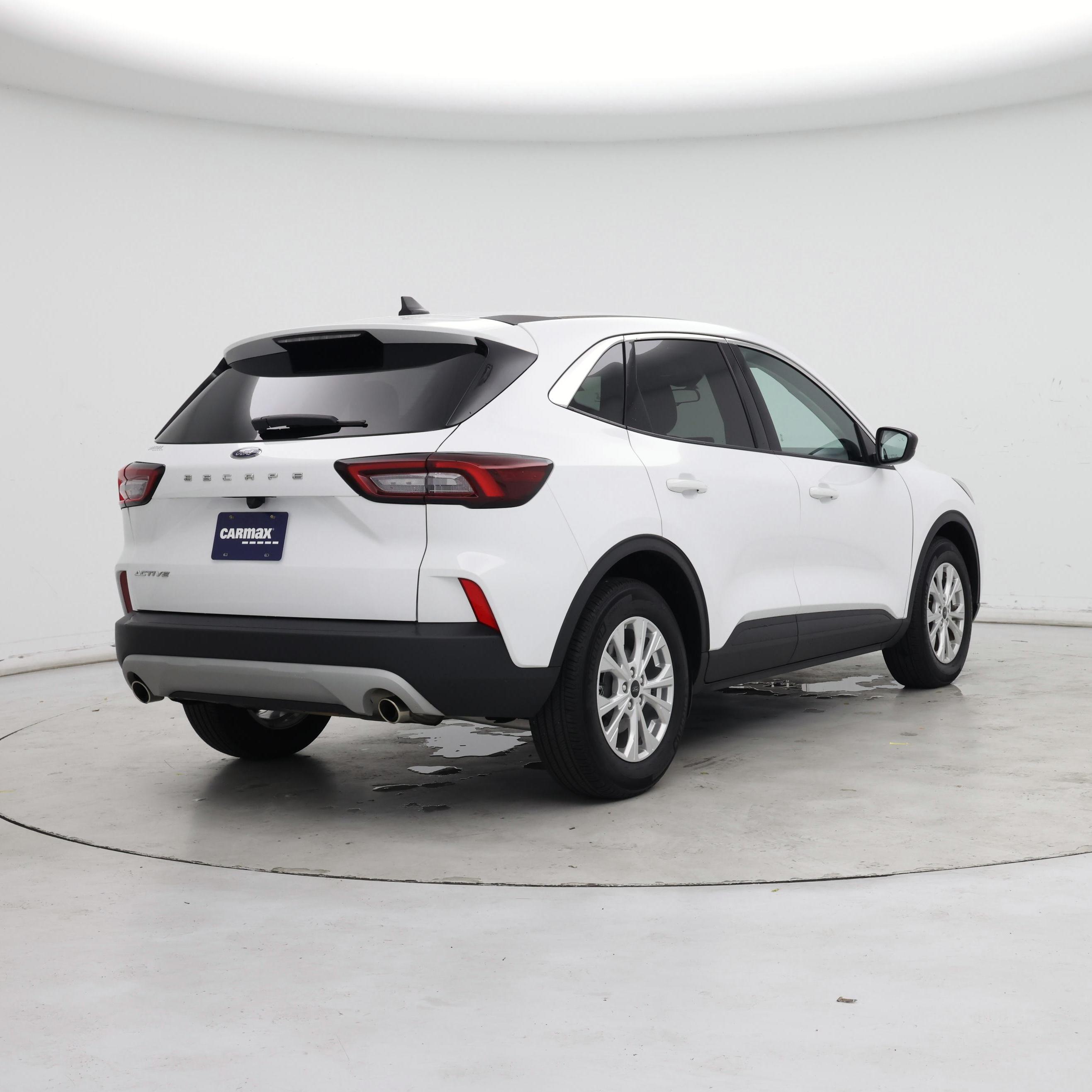 Thumbnail: 2023 Ford Escape - 8