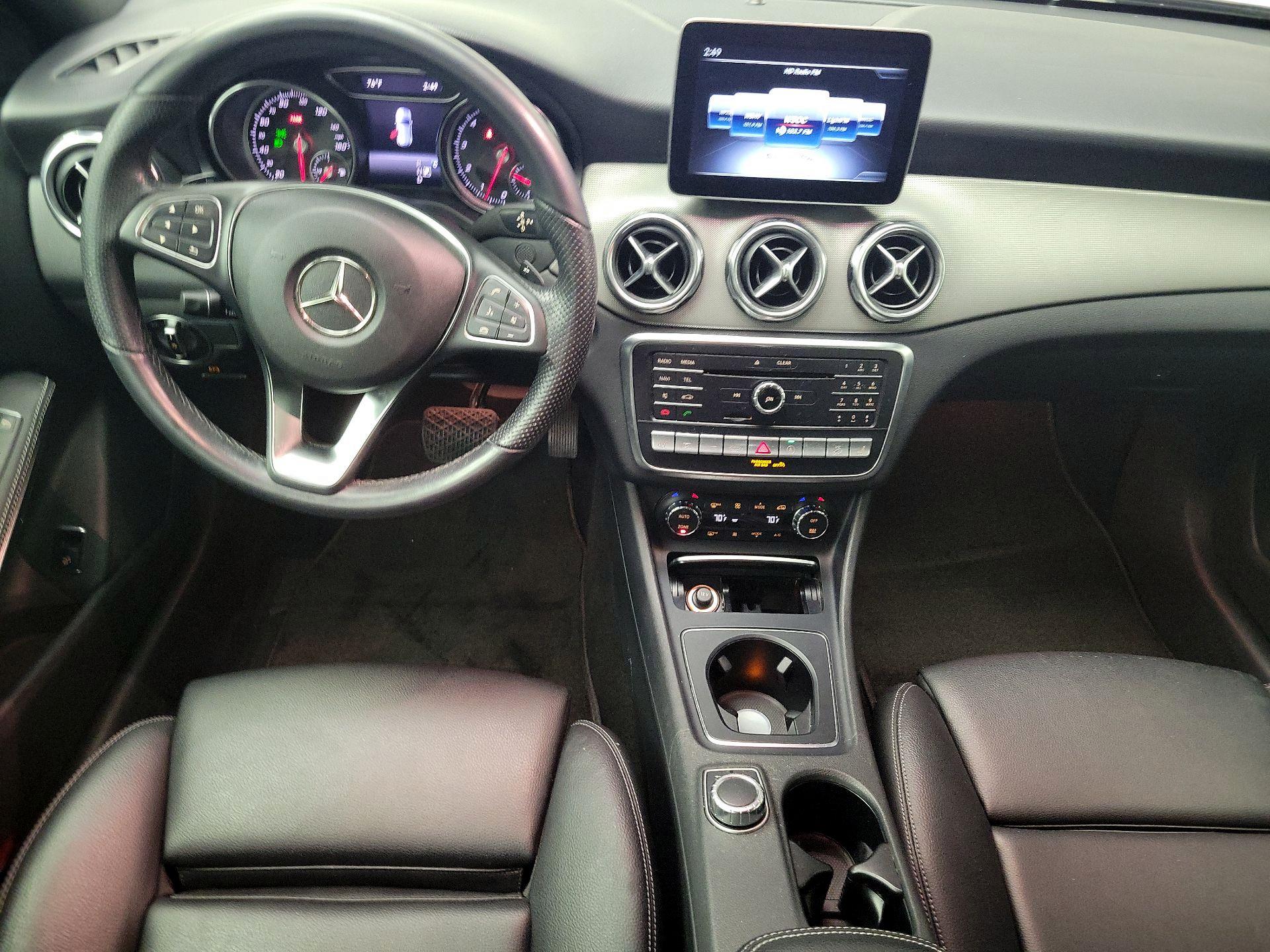 Thumbnail: 2020 Mercedes-Benz GLA - 9