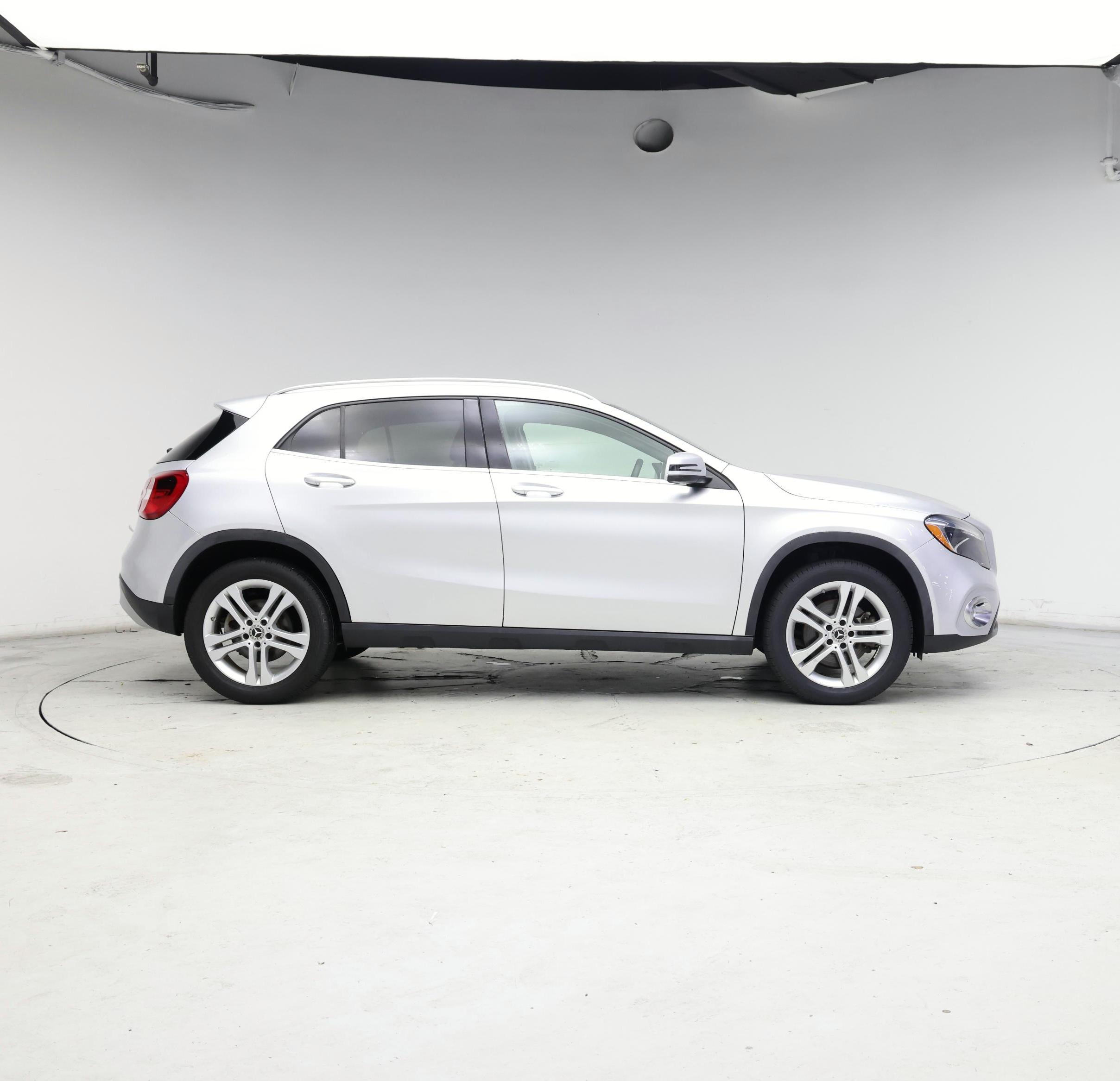 Thumbnail: 2020 Mercedes-Benz GLA - 7