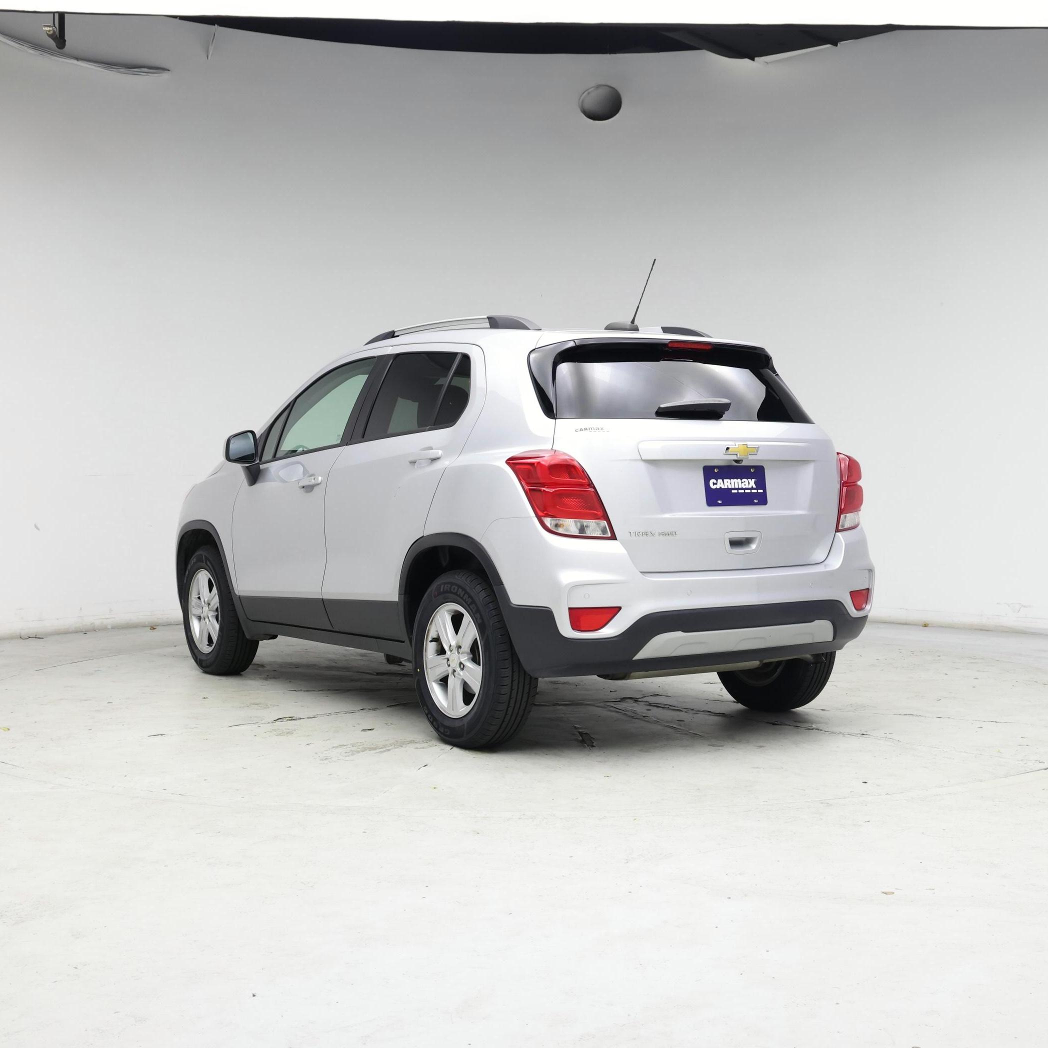 Thumbnail: 2022 Chevrolet Trax - 2