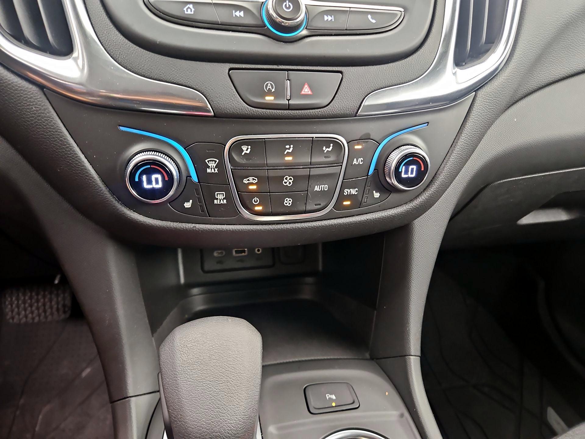 Thumbnail: 2022 Chevrolet Equinox - 16