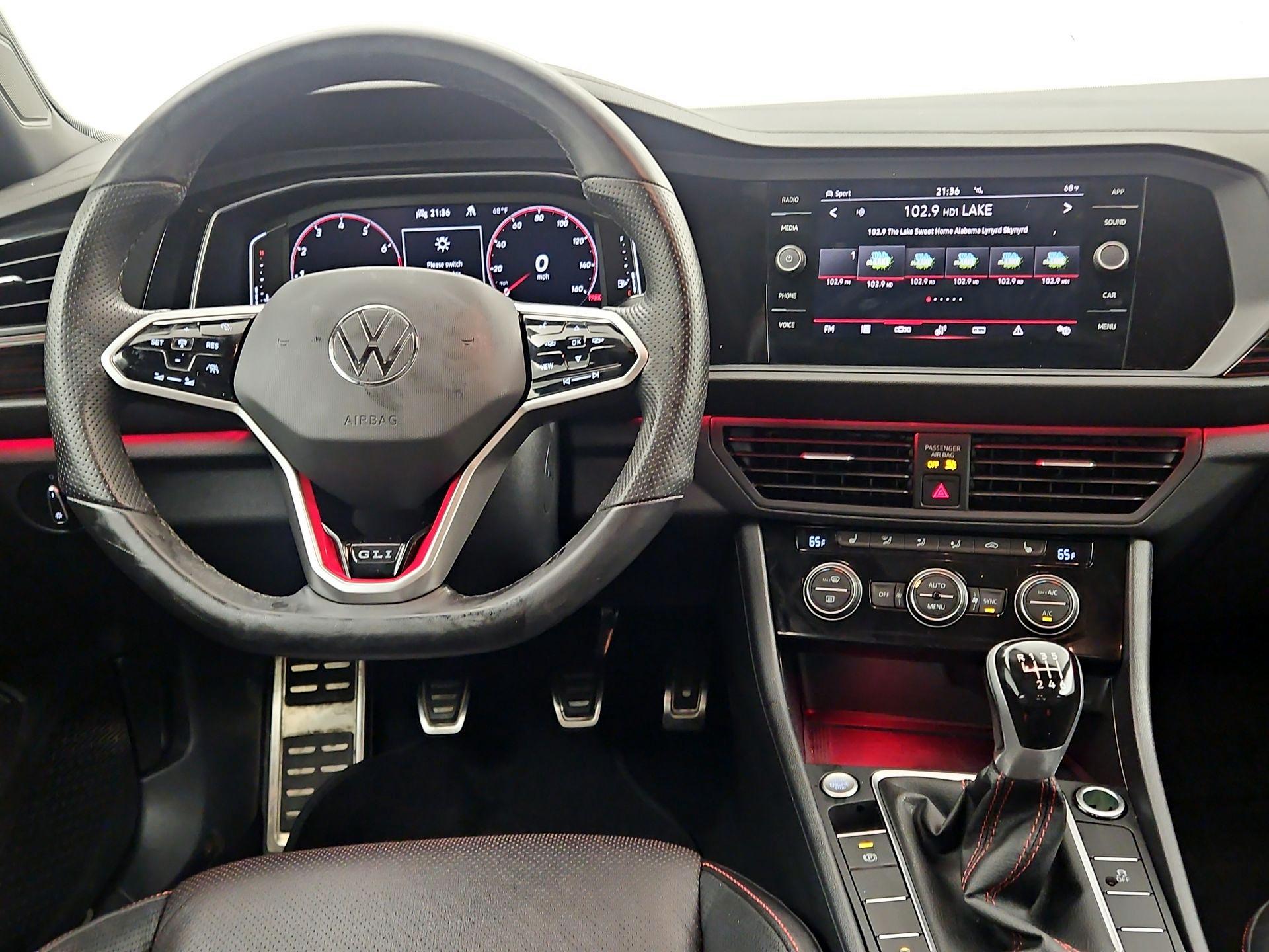 Thumbnail: 2023 Volkswagen Jetta - 10