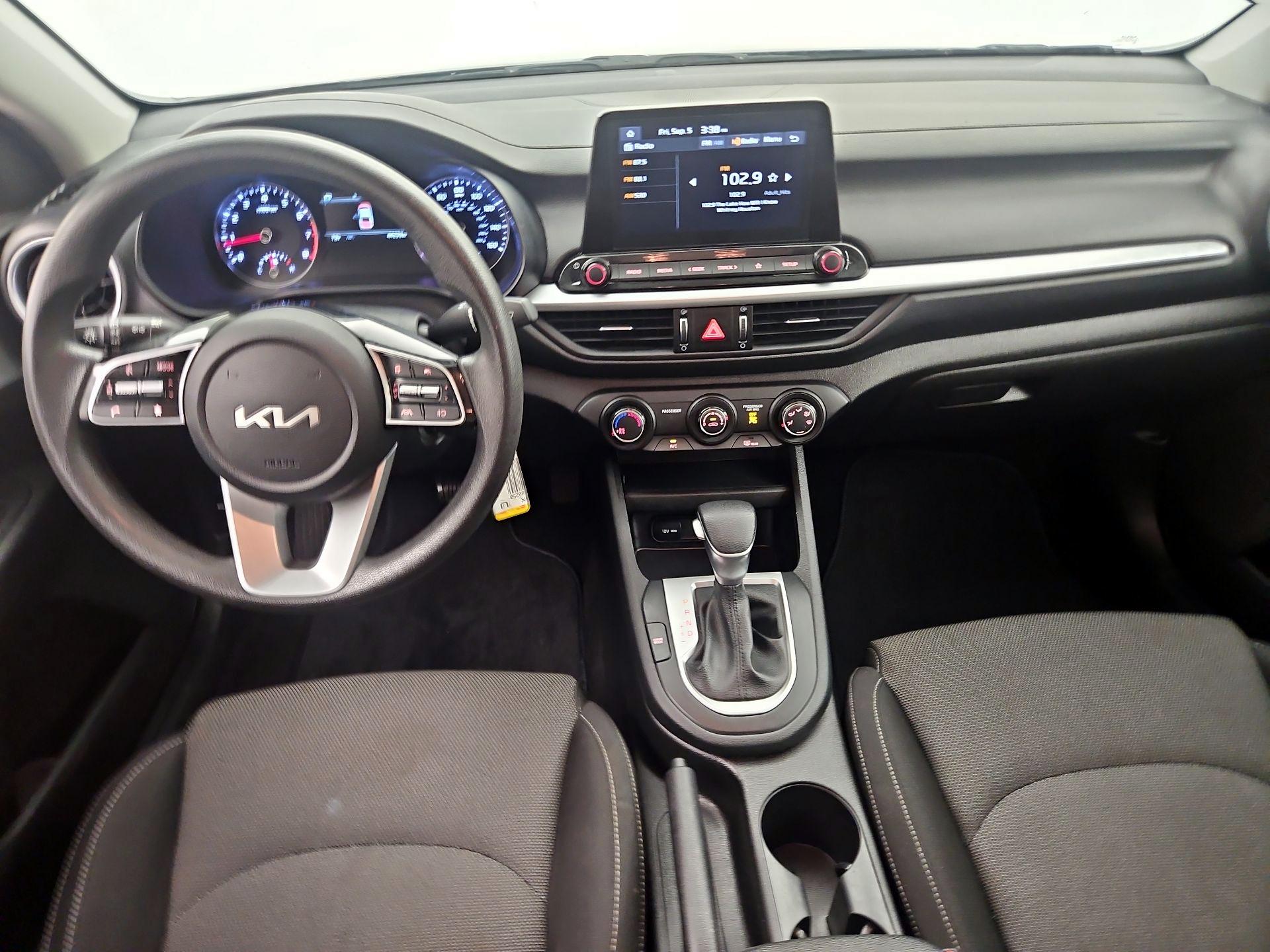 Thumbnail: 2023 Kia Forte - 9