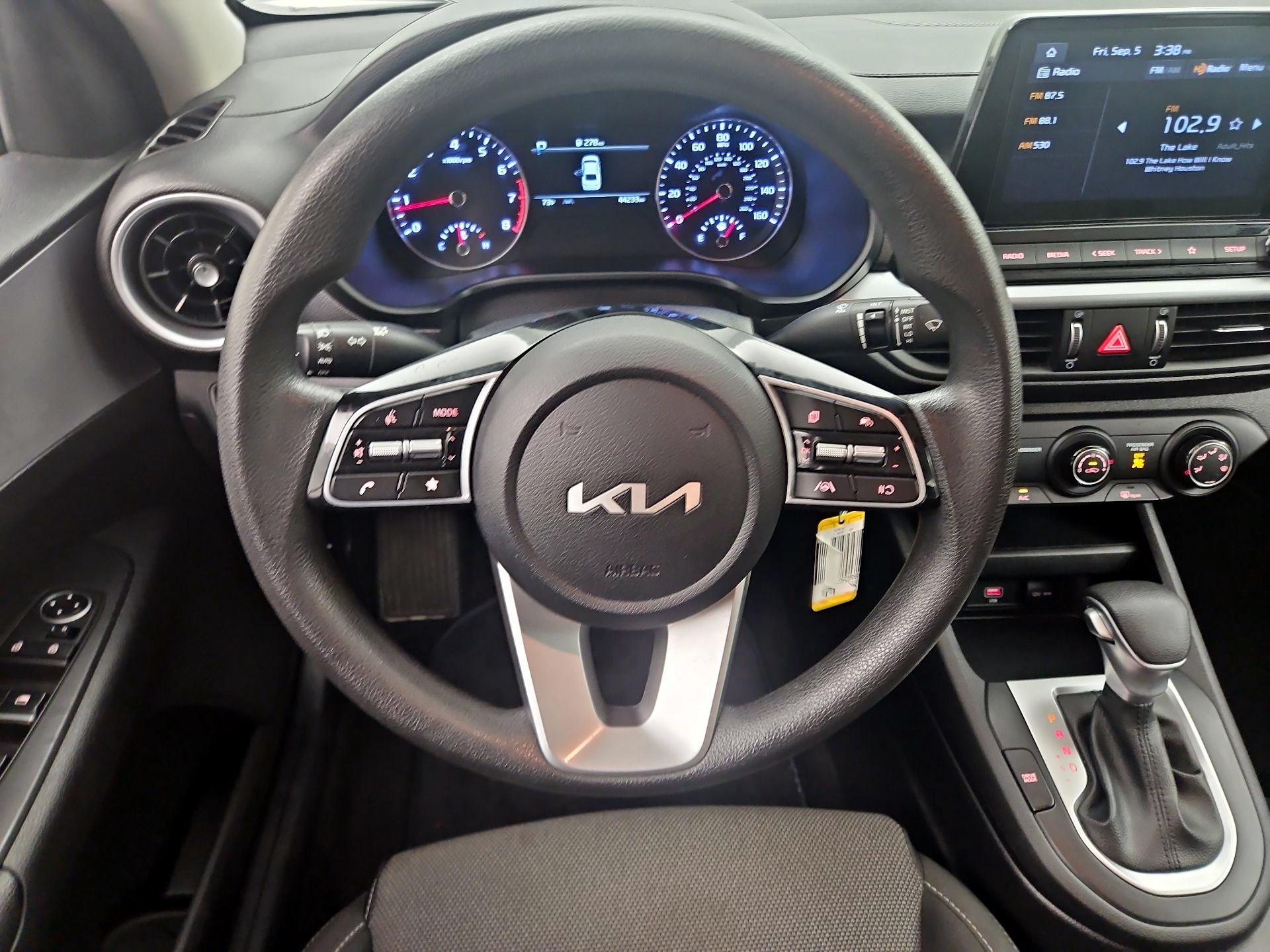 Thumbnail: 2023 Kia Forte - 10