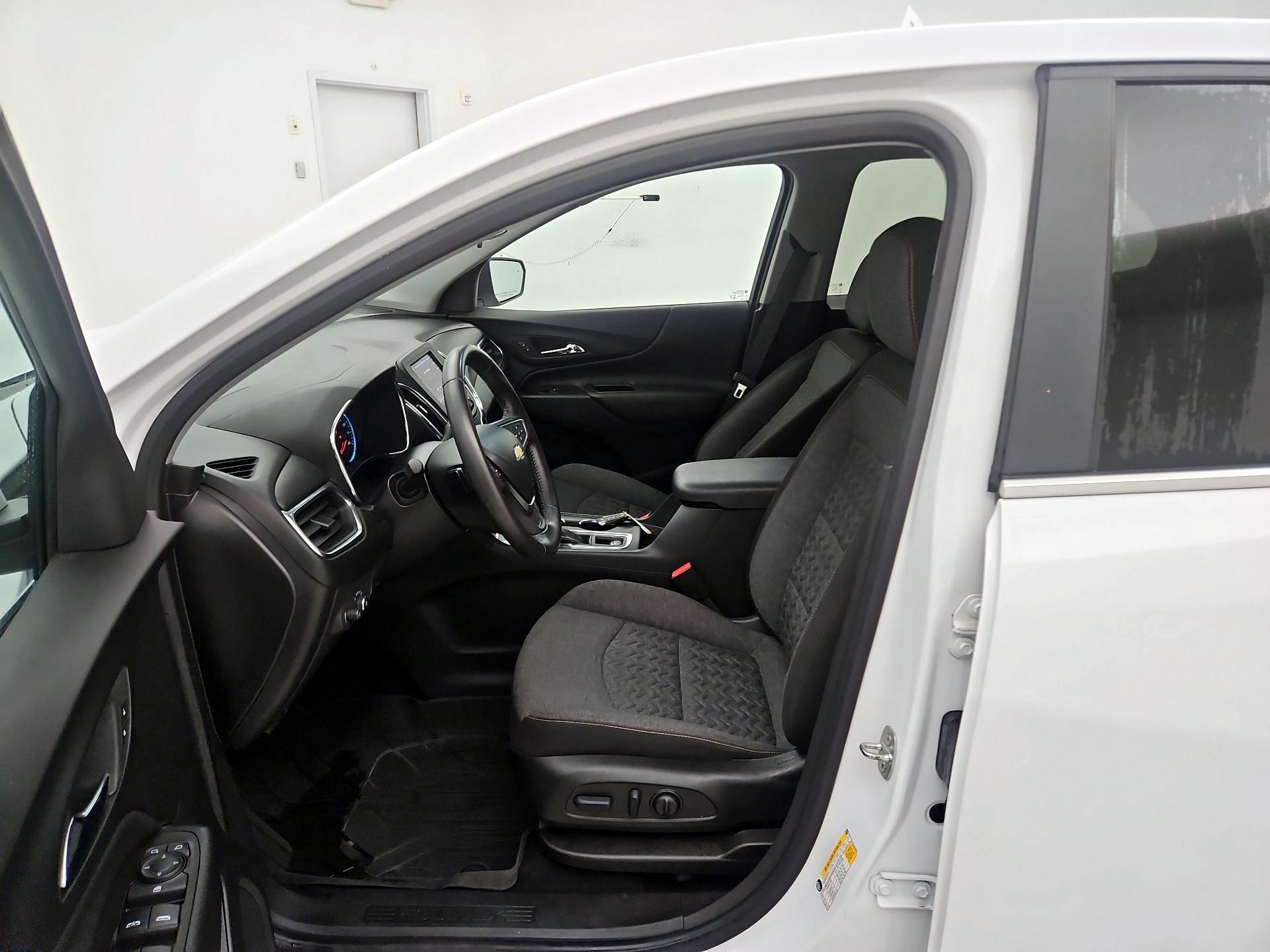 Thumbnail: 2022 Chevrolet Equinox - 11