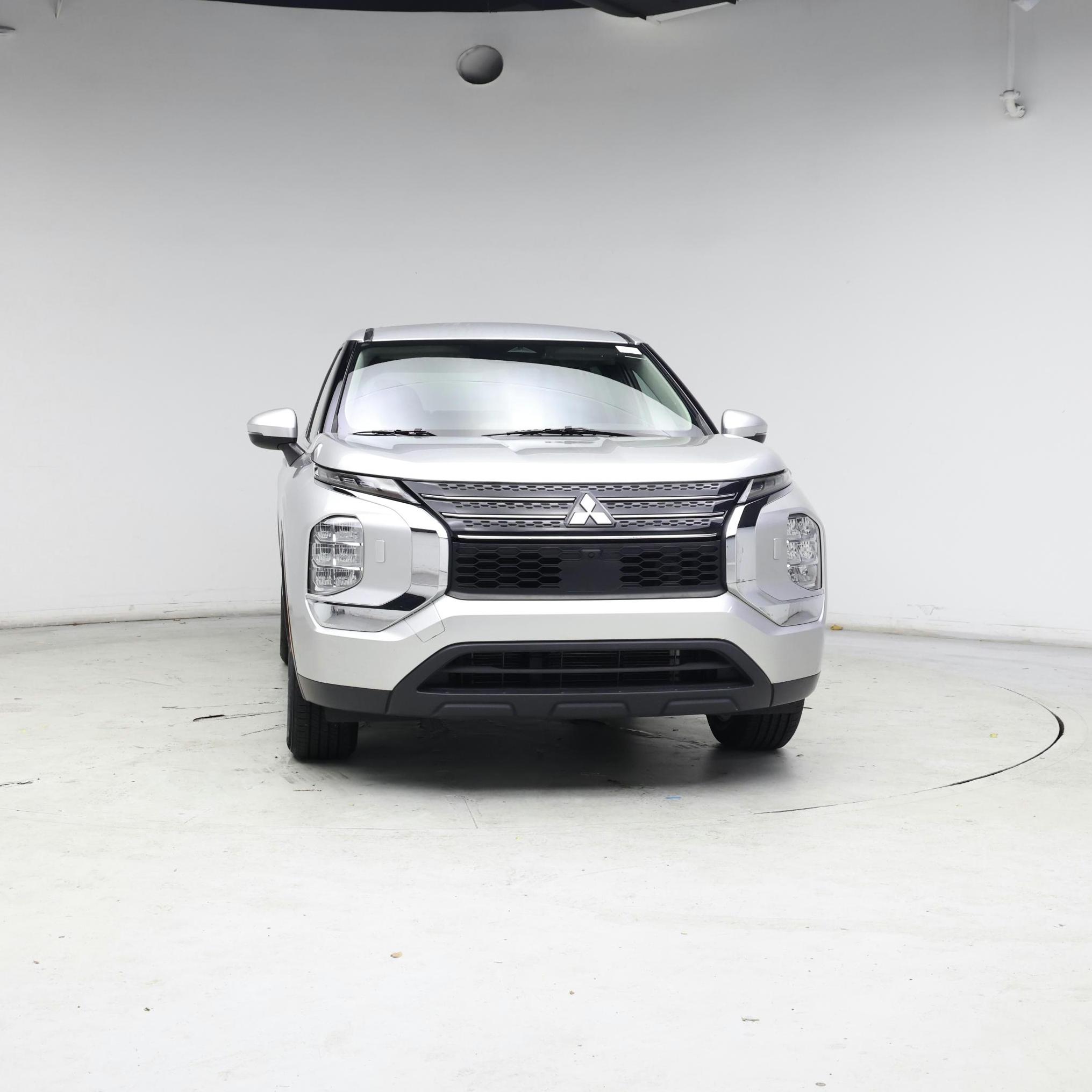 Thumbnail: 2022 Mitsubishi Outlander - 5
