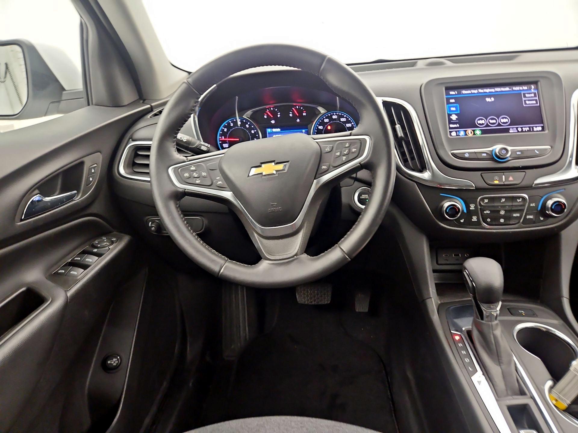 Thumbnail: 2022 Chevrolet Equinox - 10
