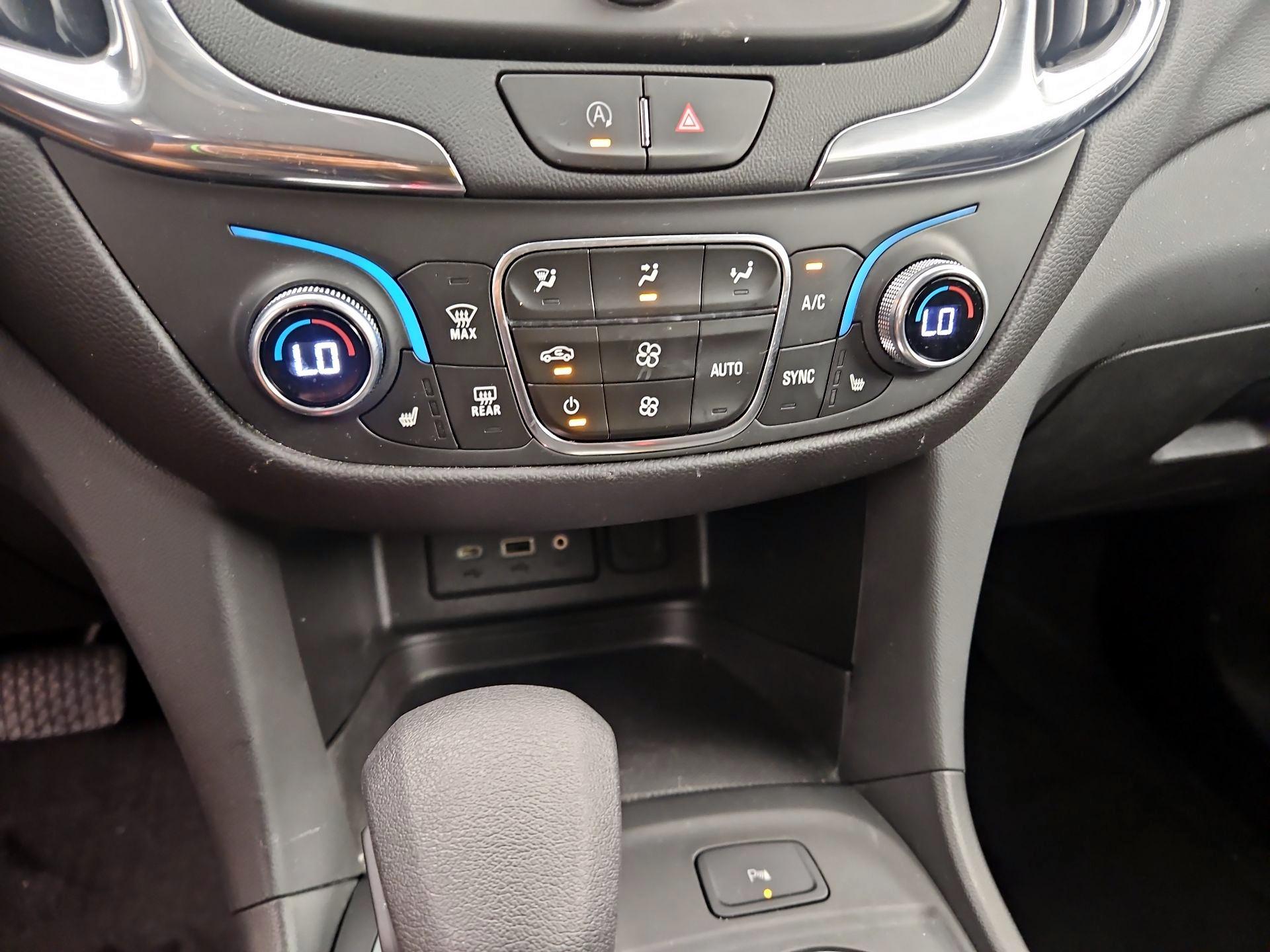 Thumbnail: 2022 Chevrolet Equinox - 16