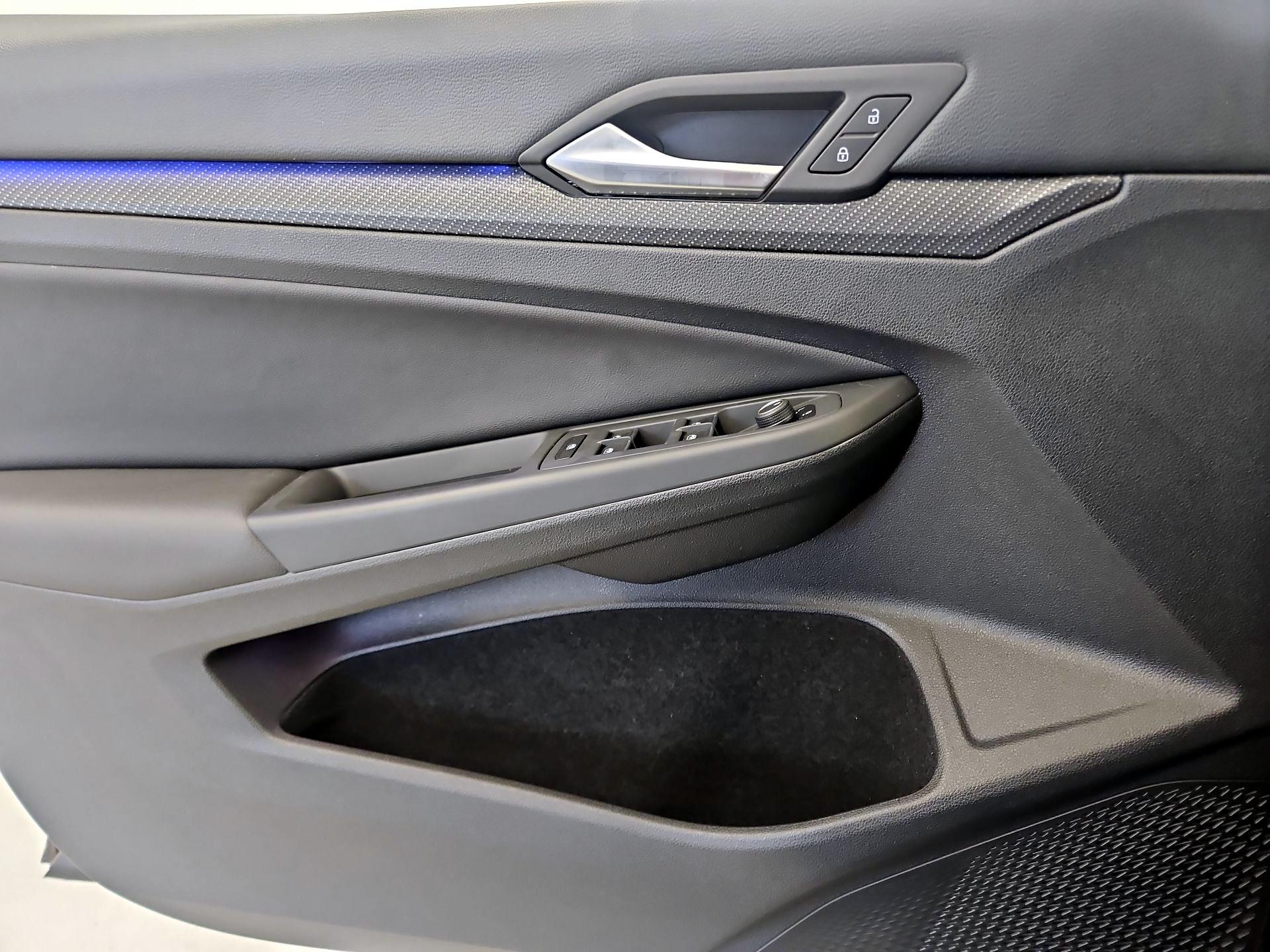 Thumbnail: 2022 Volkswagen Golf - 12