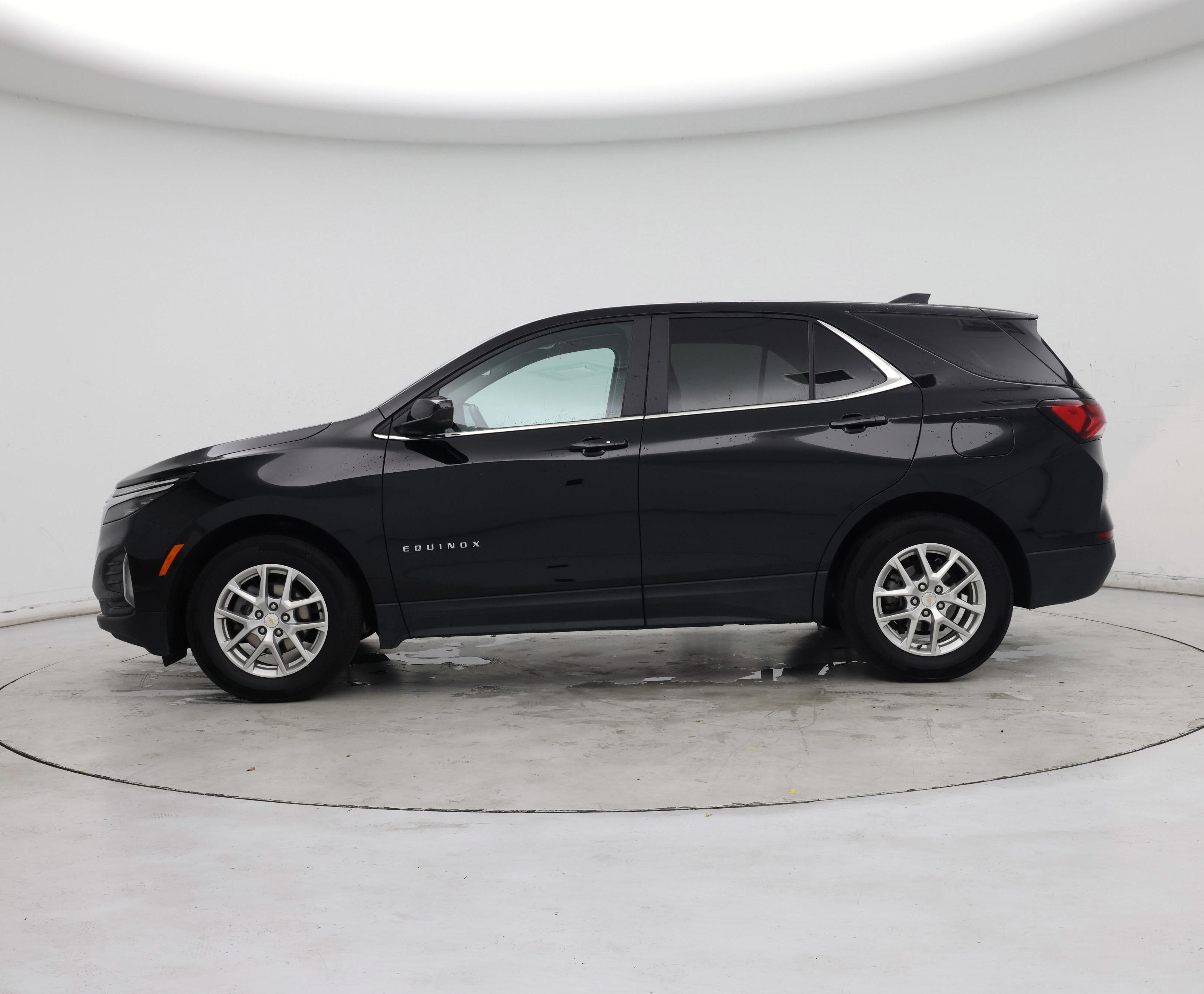 Thumbnail: 2022 Chevrolet Equinox - 3